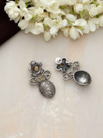Thumbnail for trueBrowns Silver Tone Oval Drop Earrings - Distacart