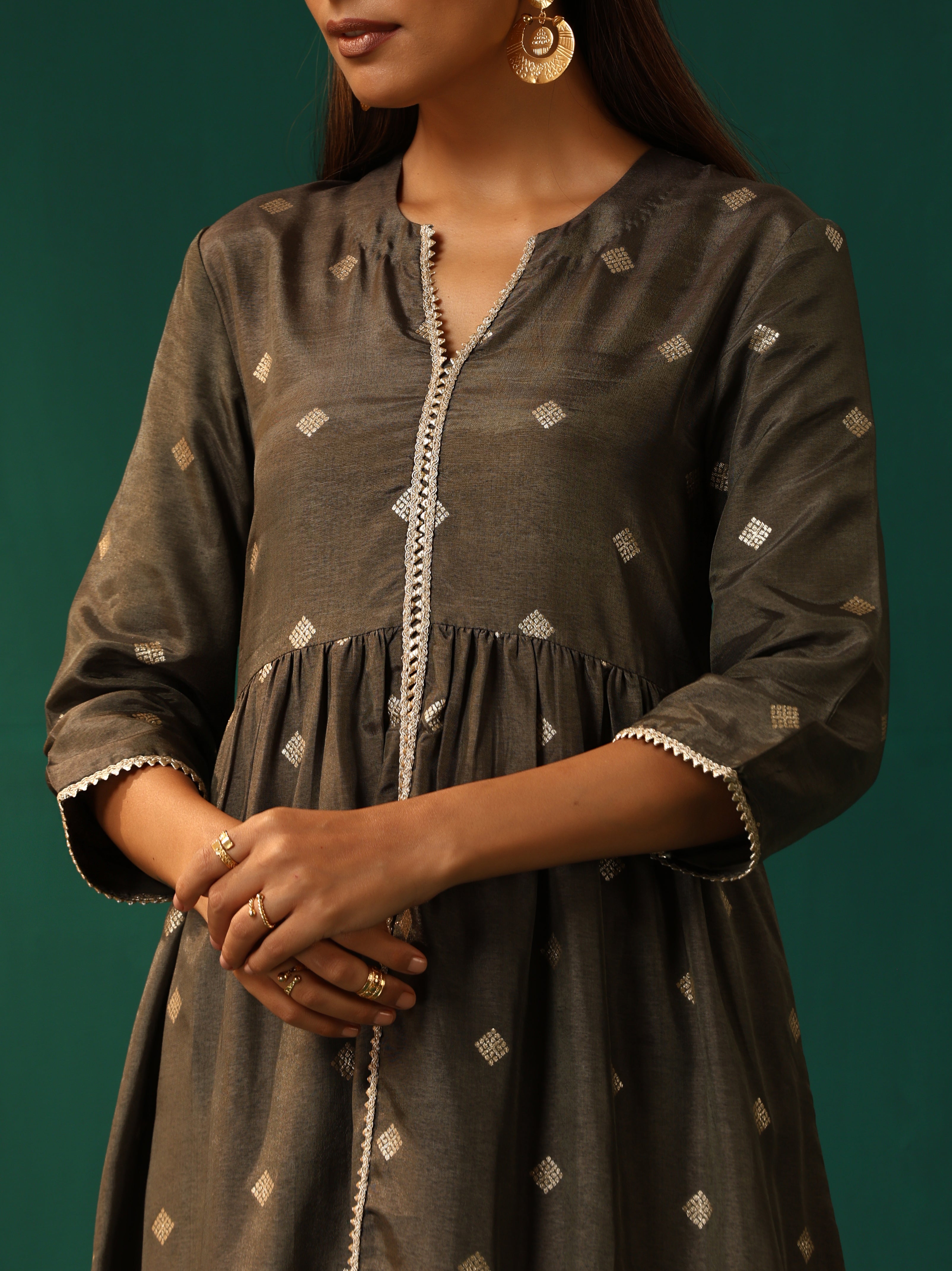 trueBrowns Grey Diamond Viscose Silk Front Slit Kurta Pant Set - Distacart