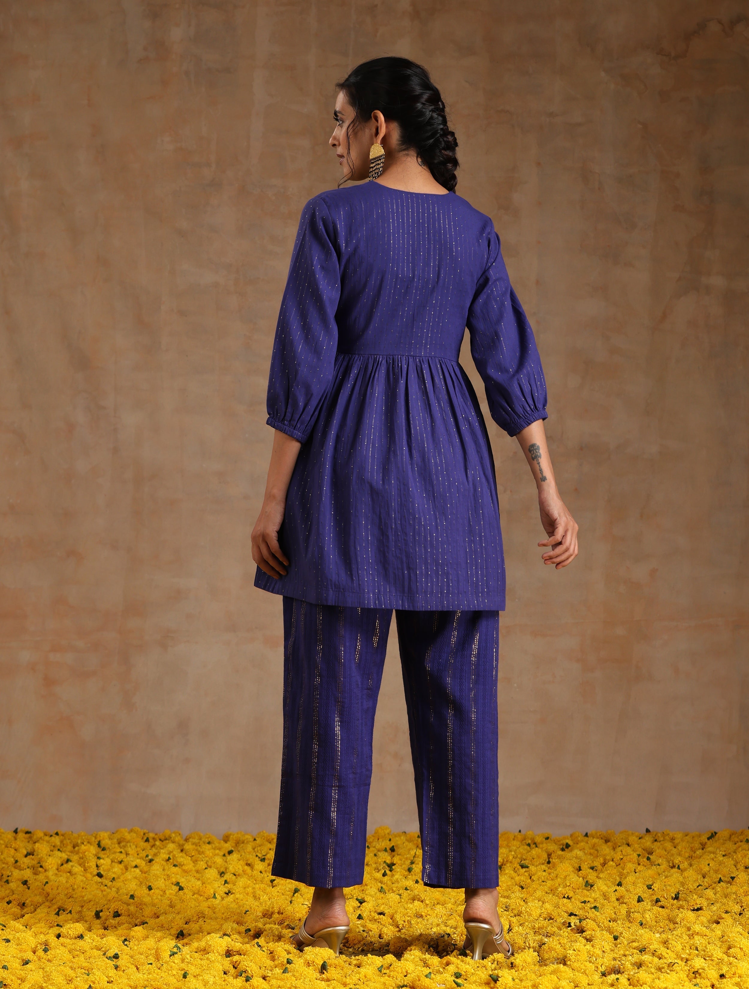 trueBrowns Spectrum Blue Gold Cotton Overlap Co-Ord Set - Distacart