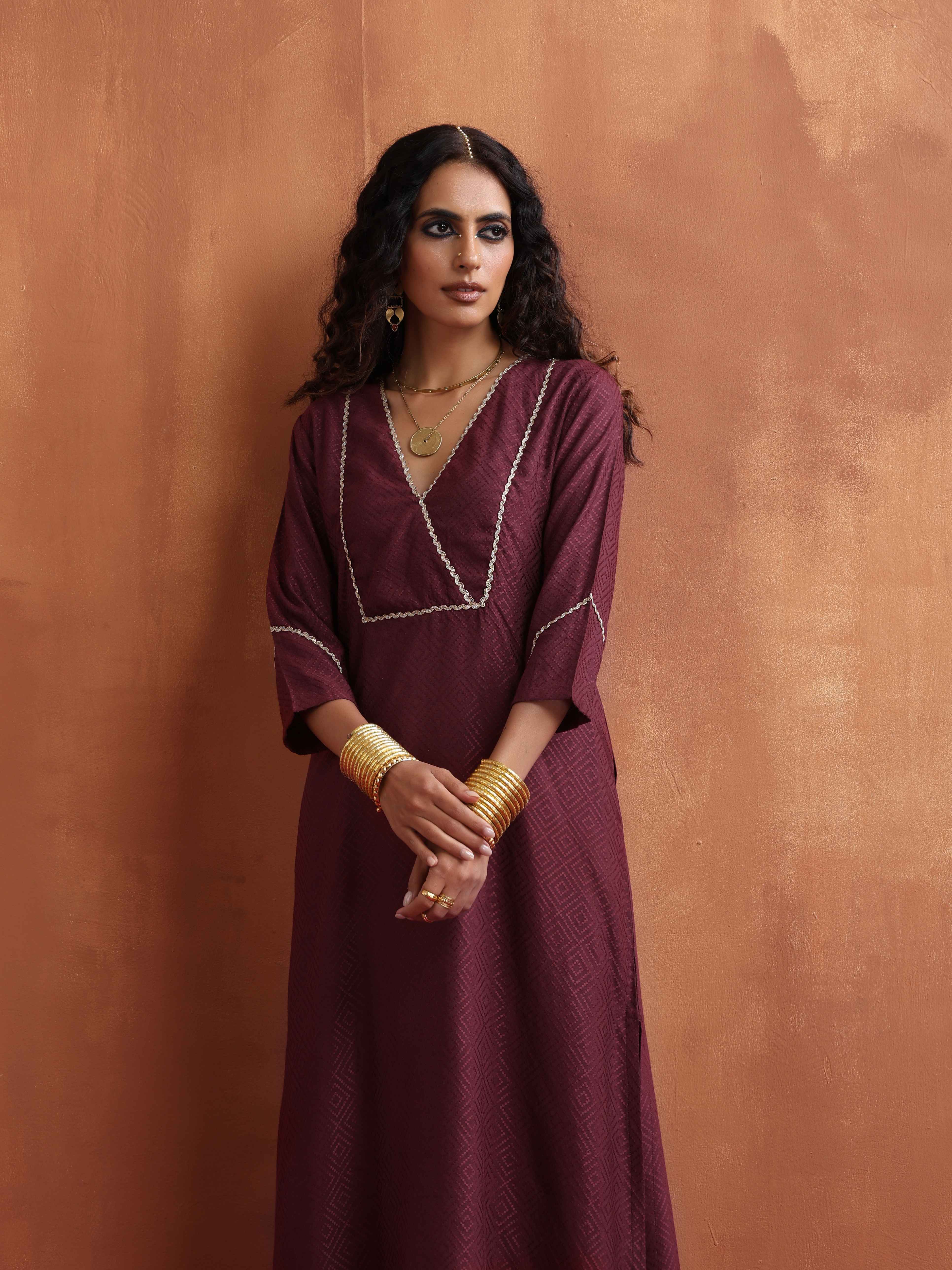 trueBrowns Maroon Straight Kurta Set - Distacart