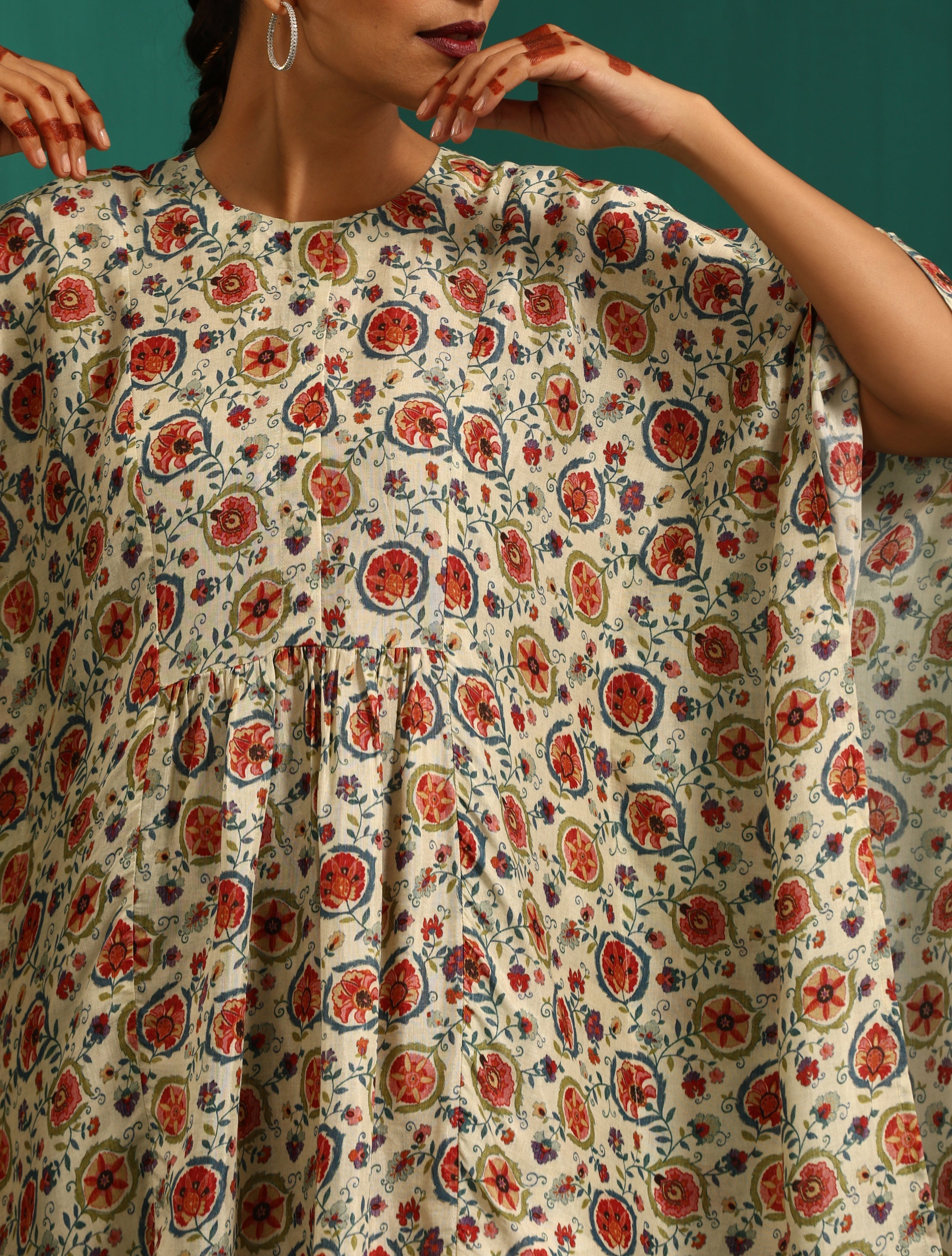 trueBrowns Off white Floral Bunch Muslin Silk Printed Kaftan Gathered Co-ord Set - Distacart