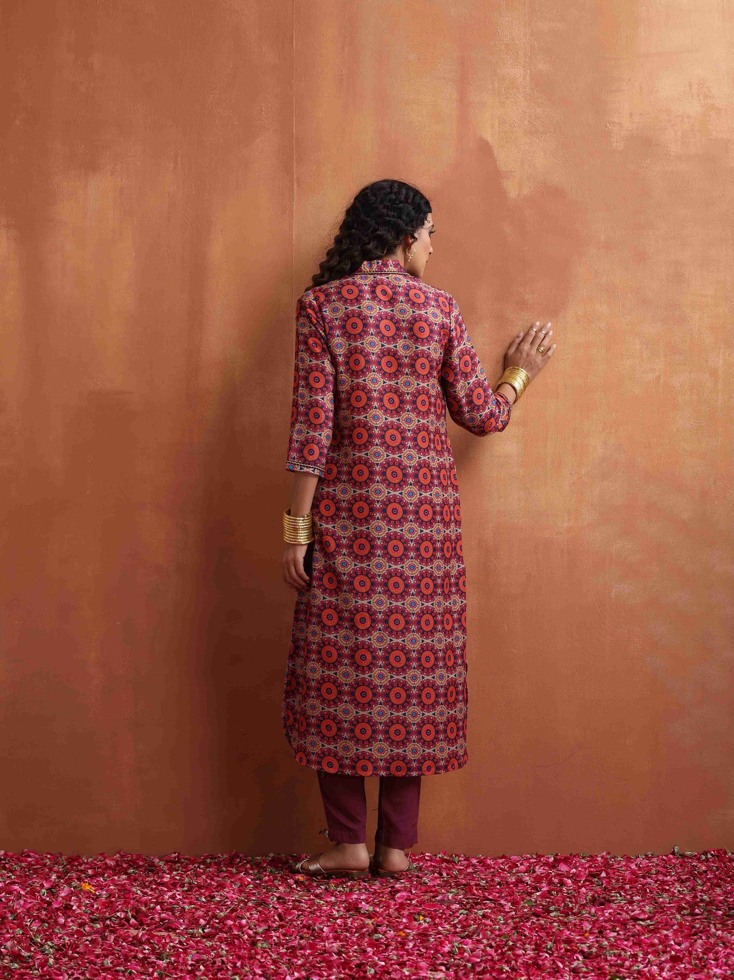 trueBrowns Beige Print Straight Kurta Set - Distacart
