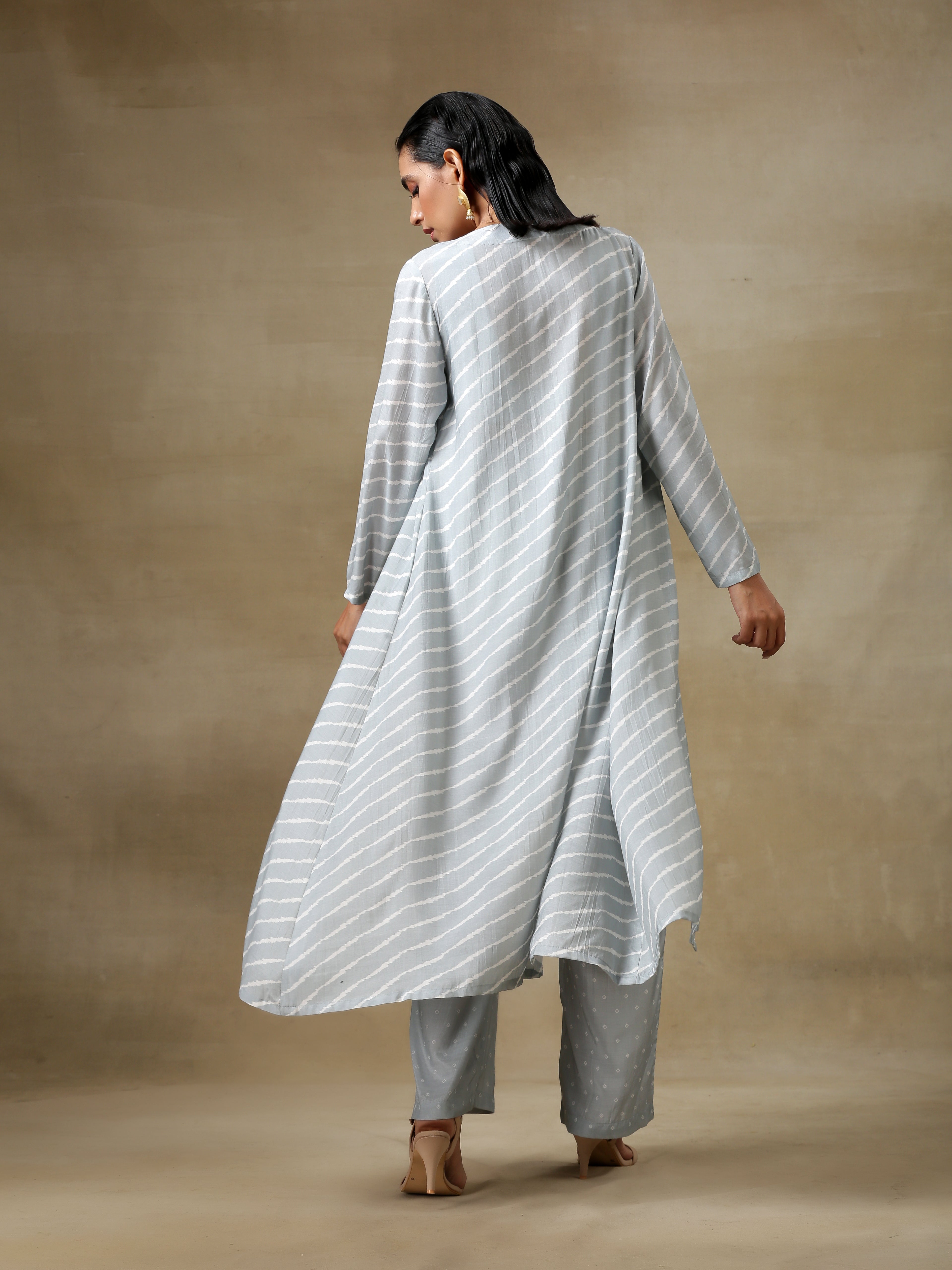 trueBrowns Grey Bandhani Printed Silk Overlay Jacket Blouse Pant Set - Distacart
