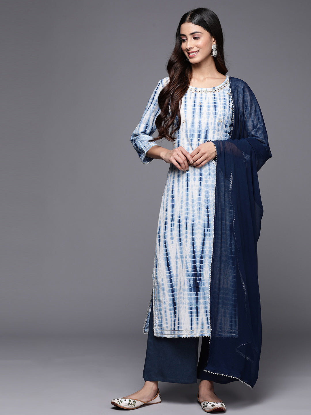 Varanga Women Straight Kurta With Round Neck Paired With Blue Solid Palazzo And Blue Solid Dupatta - Distacart