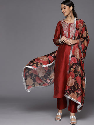 Varanga Red Embroidered Kurta With Tonal Trouser And Printed Dupattta