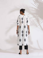 Thumbnail for trueBrowns White Cotton Print Pleated Kurta Set