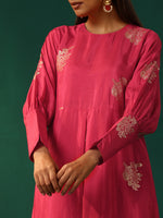 Thumbnail for trueBrowns Pink Floral Viscose Silk Round Neck Puff Sleeve Kurta Pant Set - Distacart