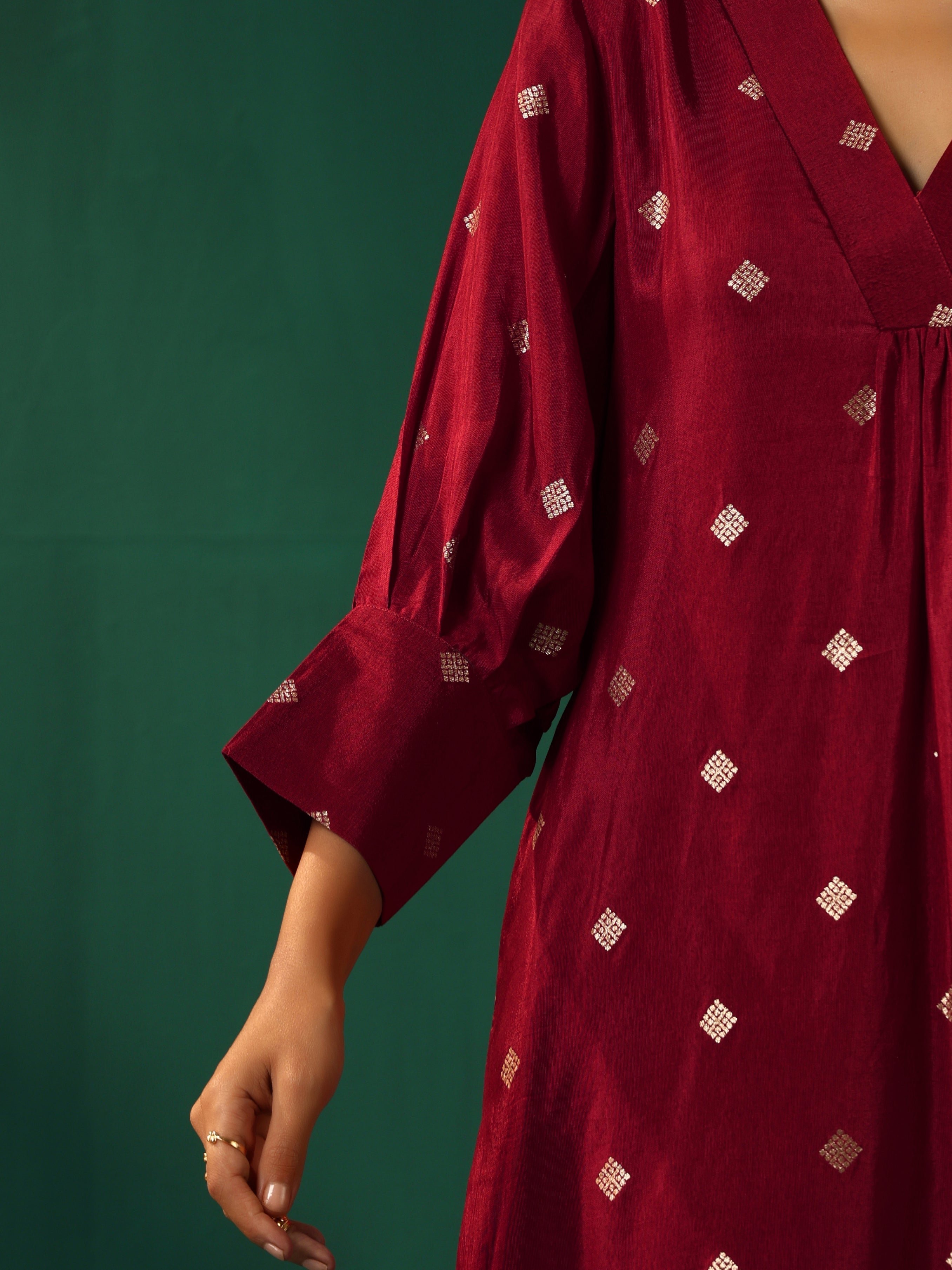trueBrowns Maroon Diamond Viscose Silk Puff Sleeve Kurta Pant Set - Distacart