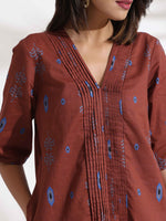 Thumbnail for trueBrowns Brown Cotton Print pleated Dress