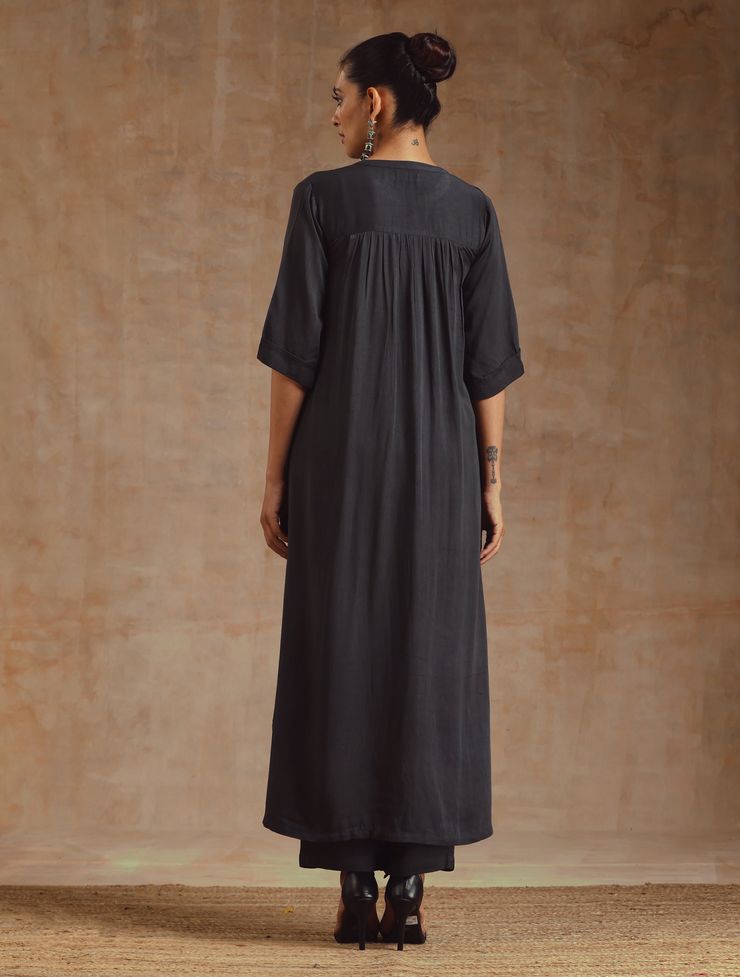 trueBrowns Grey Modal Satin High-Low Relax Kurta Set | Relove