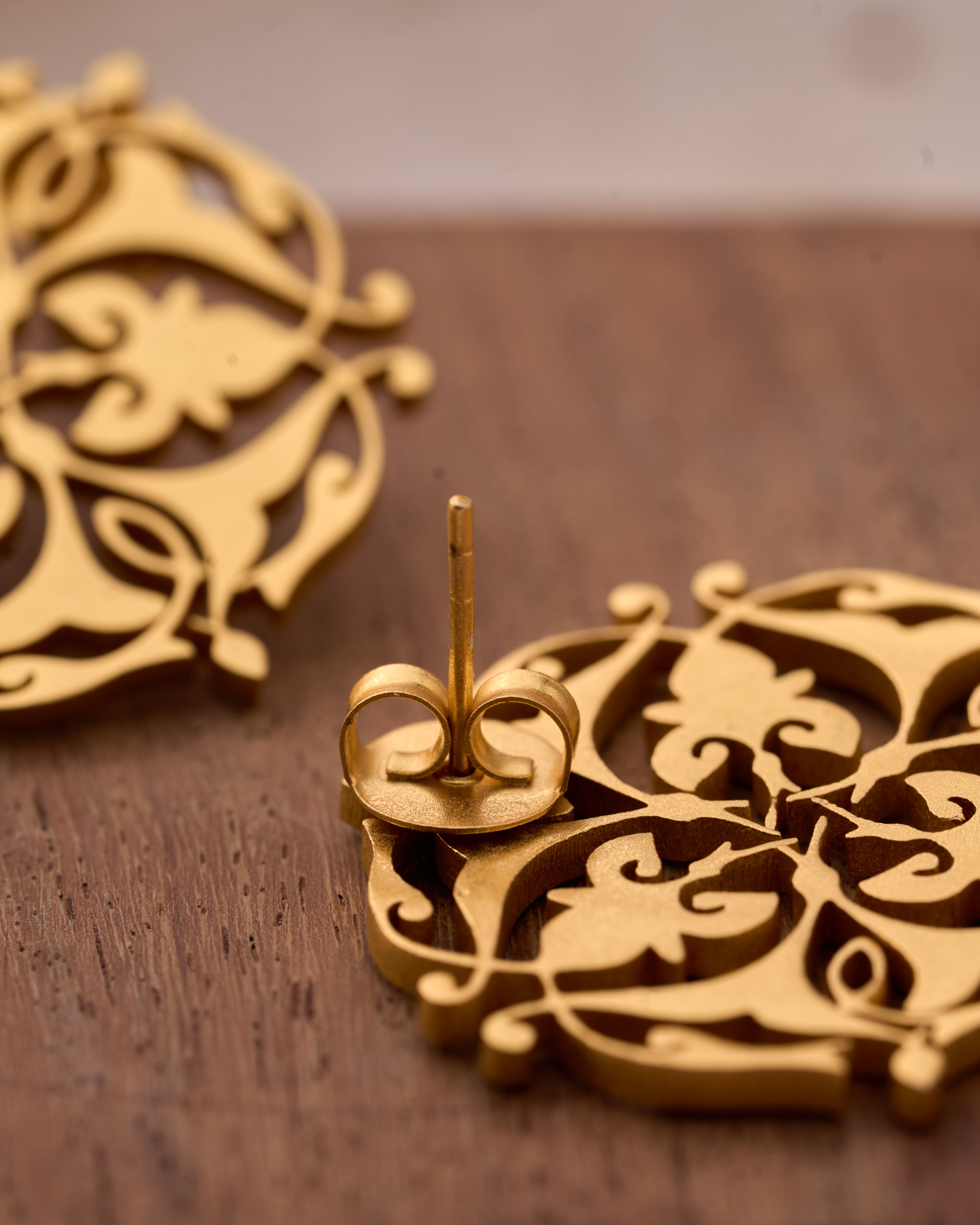trueBrowns Gold-Polished Leaf Earrings
