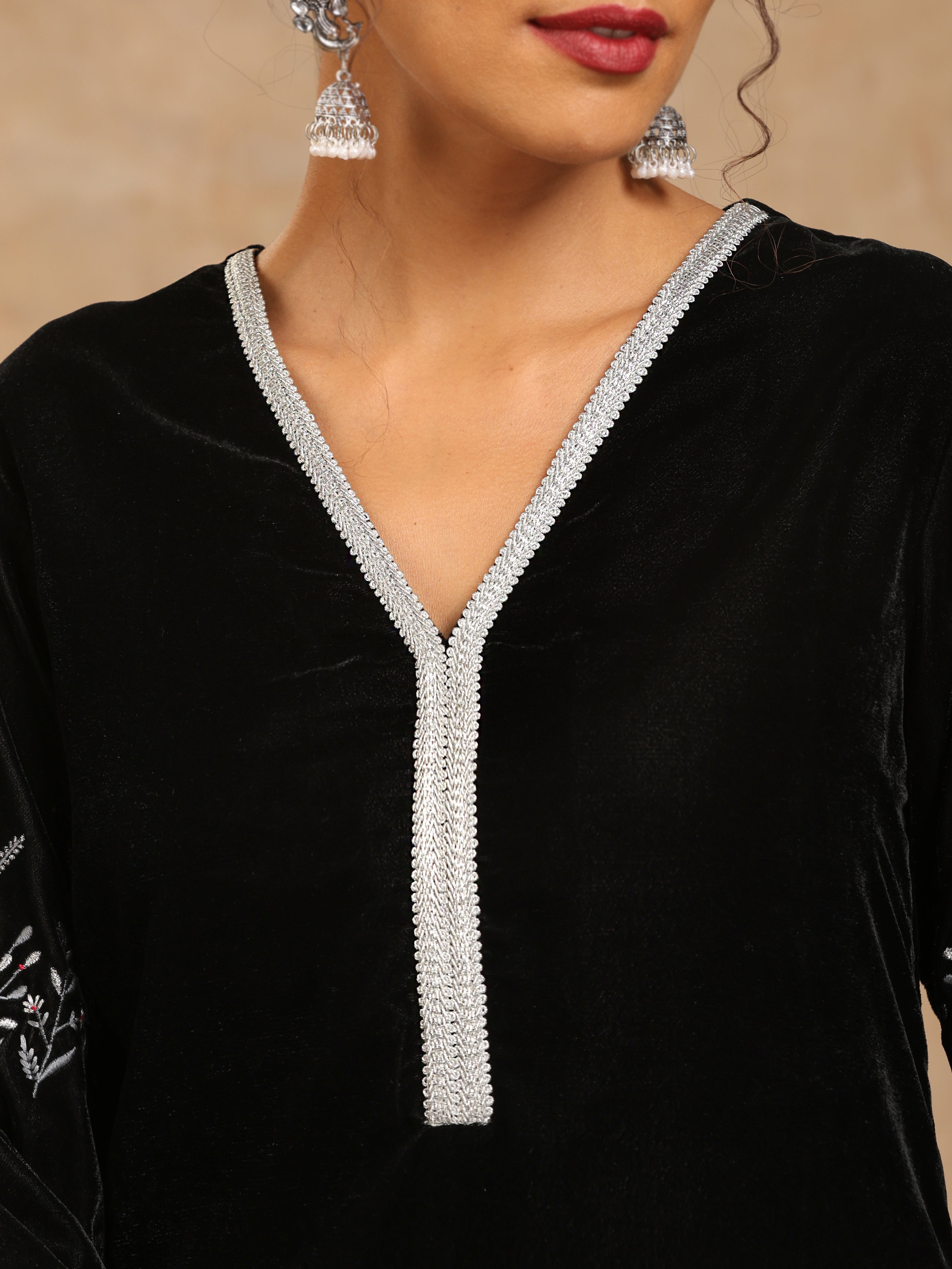 trueBrowns Black Velvet Sleeve Embroidered Kurta - Distacart