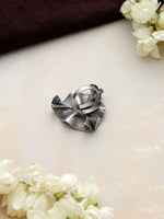 Thumbnail for trueBrowns Silver Tone Floral Petal Ring - Distacart