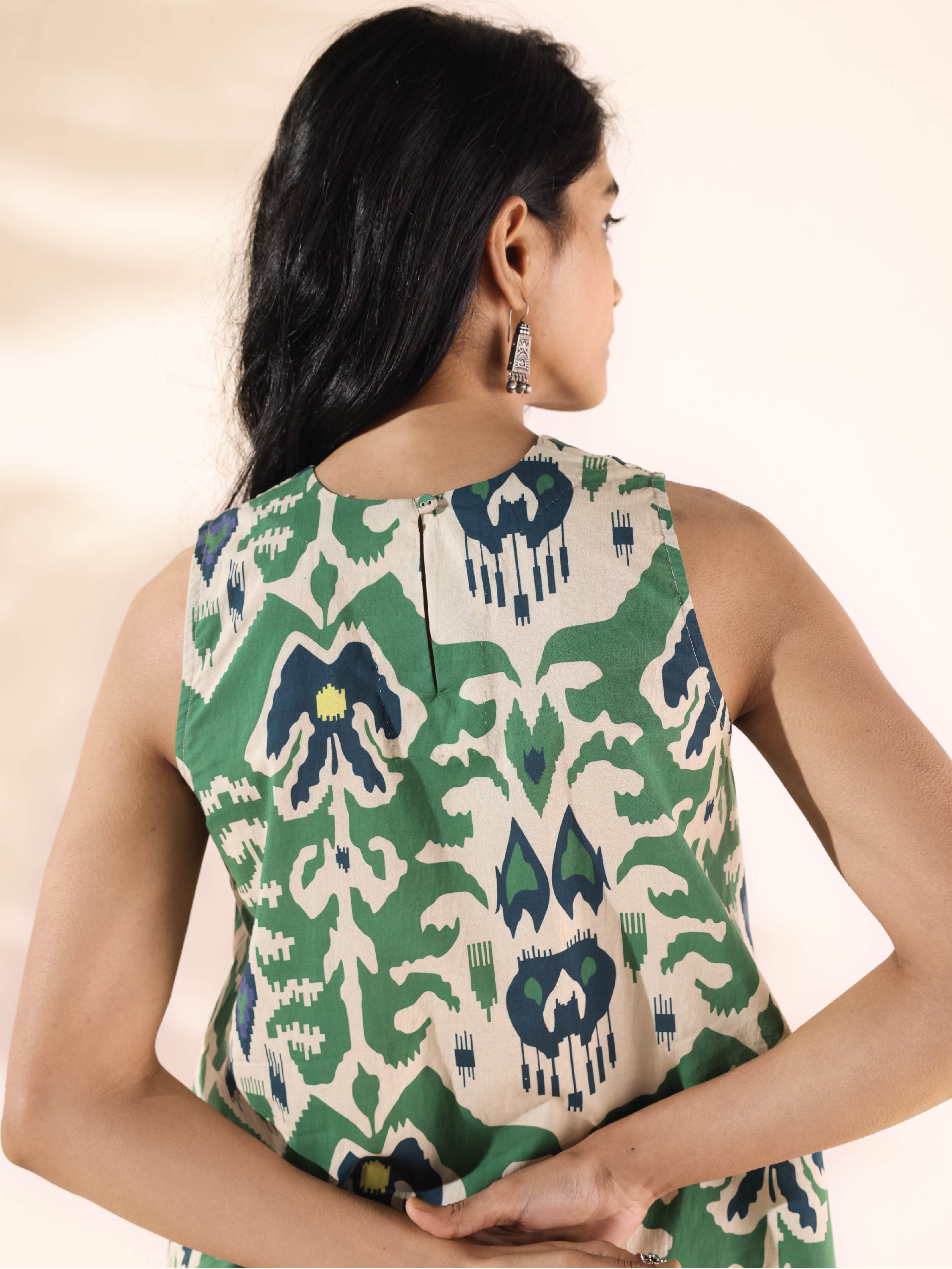 trueBrowns Green Cotton Ikat Sleeveless Co-ord Set - Distacart