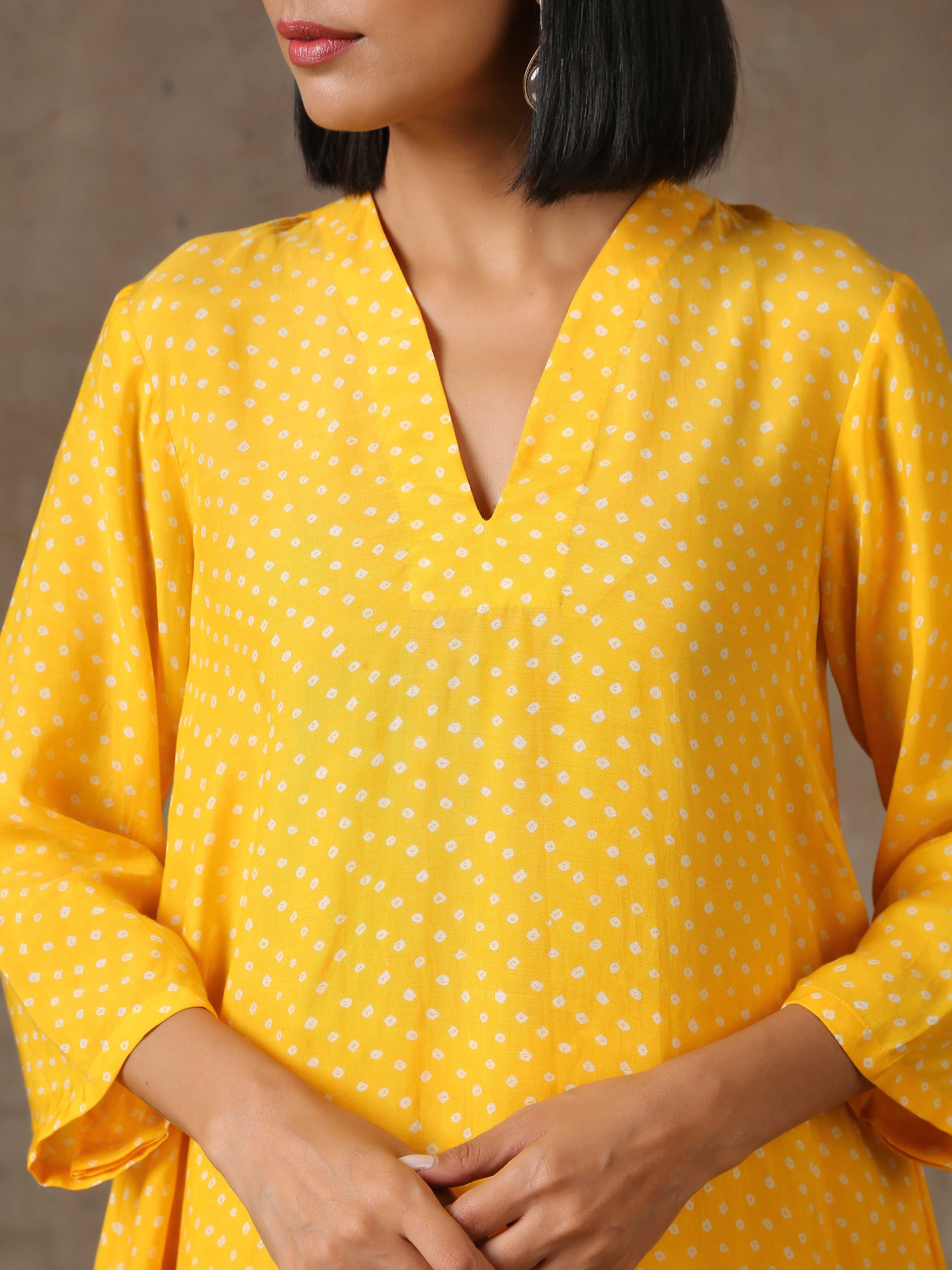 trueBrowns Yellow Bandhani Flare Printed Silk Co-Ord Set | Relove