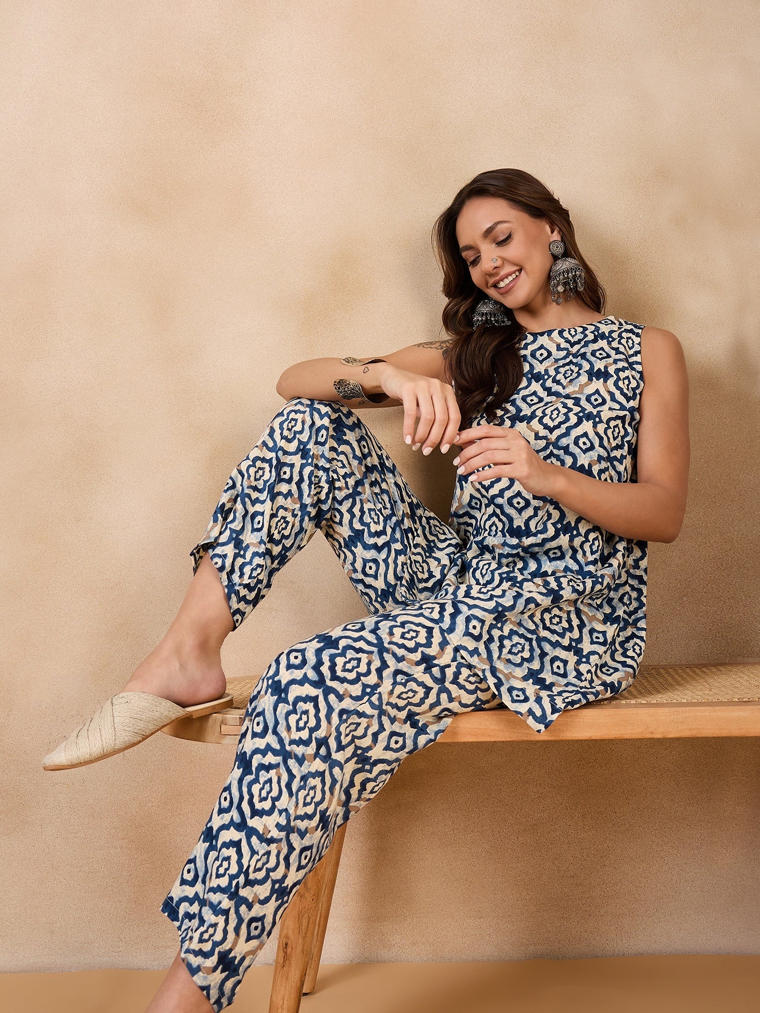 InWeave Peacock Blue White Moroccan Print Round Neck Kurta Set