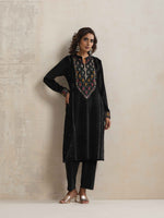 Thumbnail for trueBrowns Black Velvet Geometric Embroidered Kurta Pant Dupatta Set