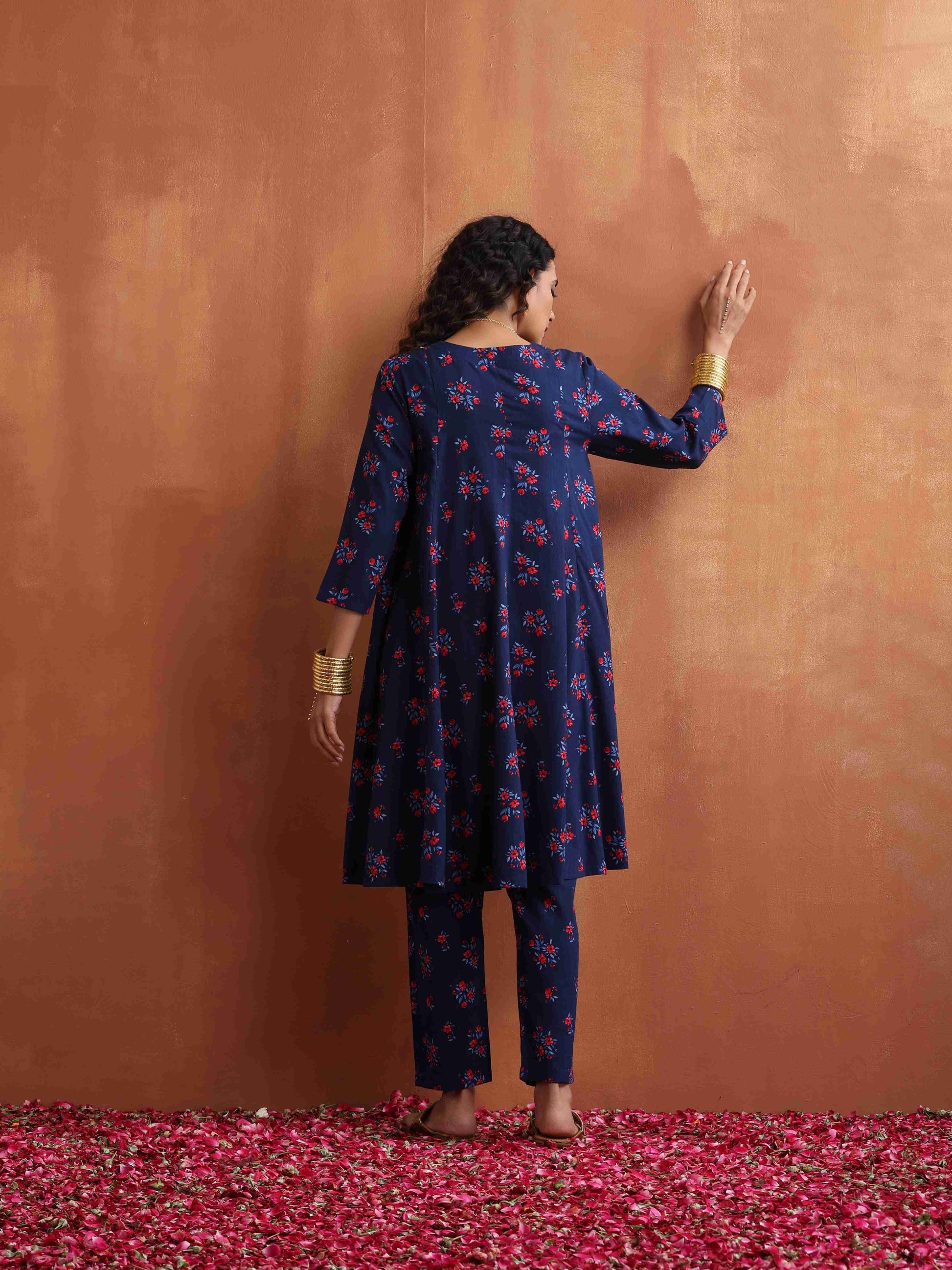 trueBrowns Blue Floral Print Flared Anarkali Kurta Co-ord Set - Distacart