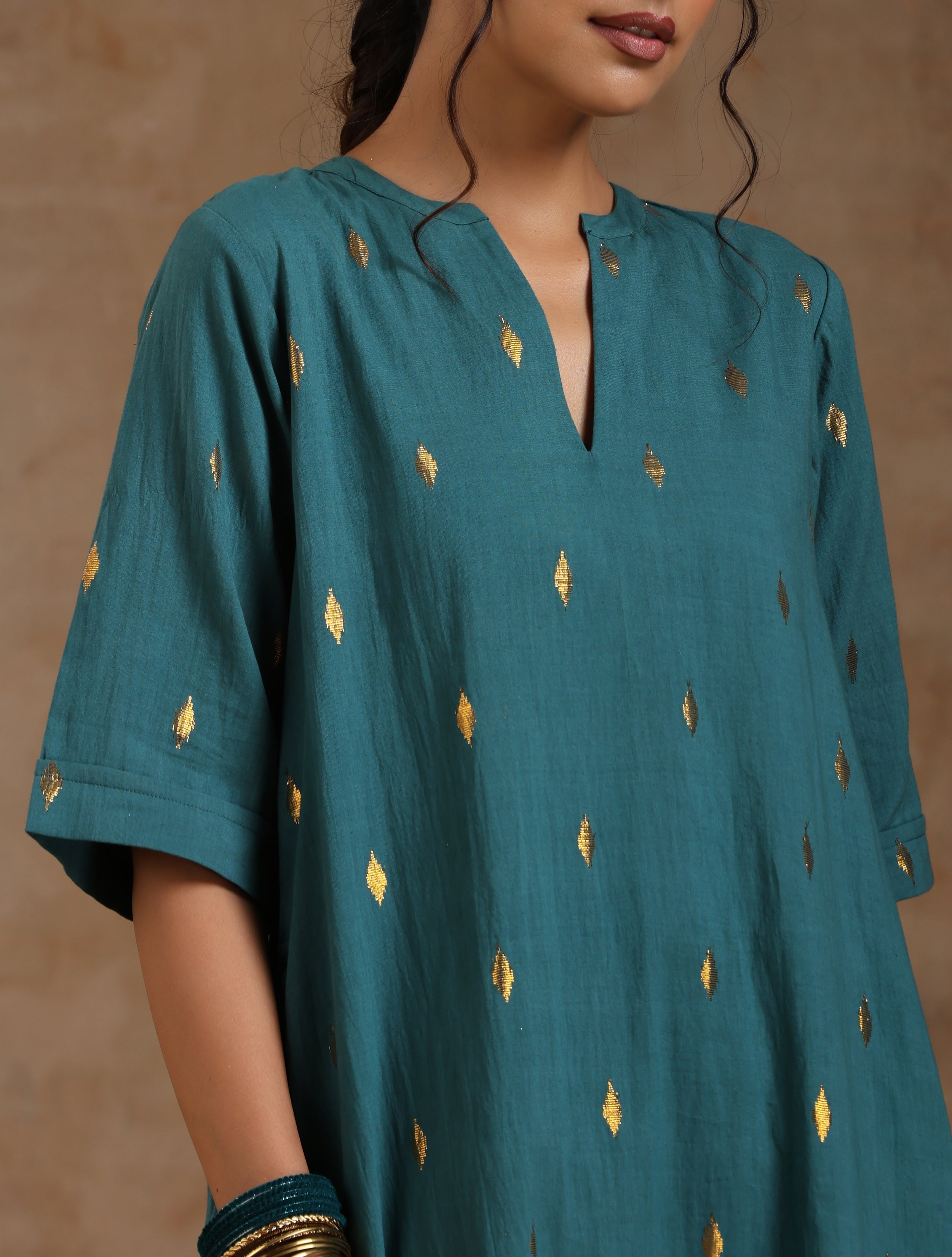 trueBrowns Deep Sea Gold Cotton Relaxed High-Low Kurta Set - Distacart