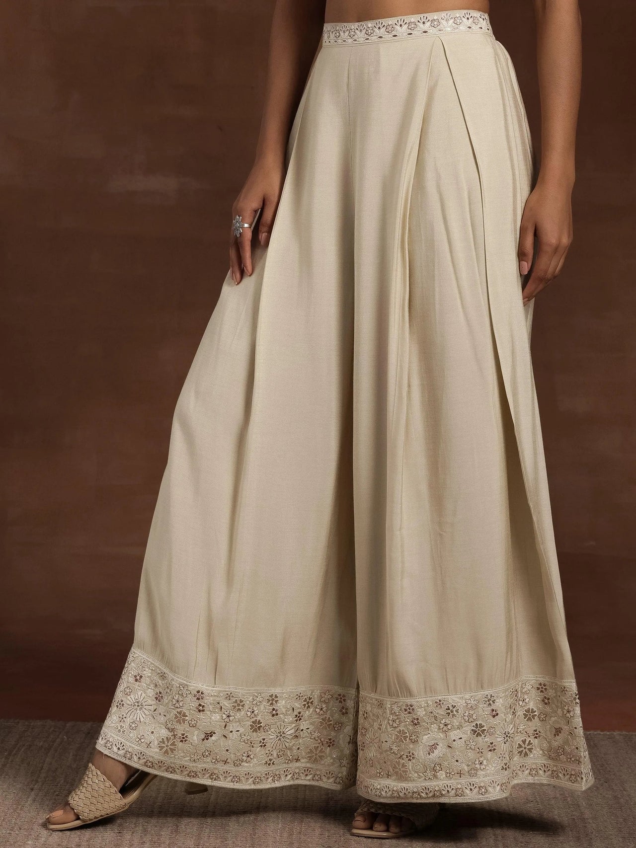 https://cdn.shopify.com/s/files/1/0341/4805/7228/files/5_bbd66d93-d09e-4241-b09e-3cebebca233b.jpg?v=1739540750