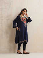 Thumbnail for trueBrowns Blue Kashmiri Floral Embroidered Woollen Phiran Kurta - Distacart