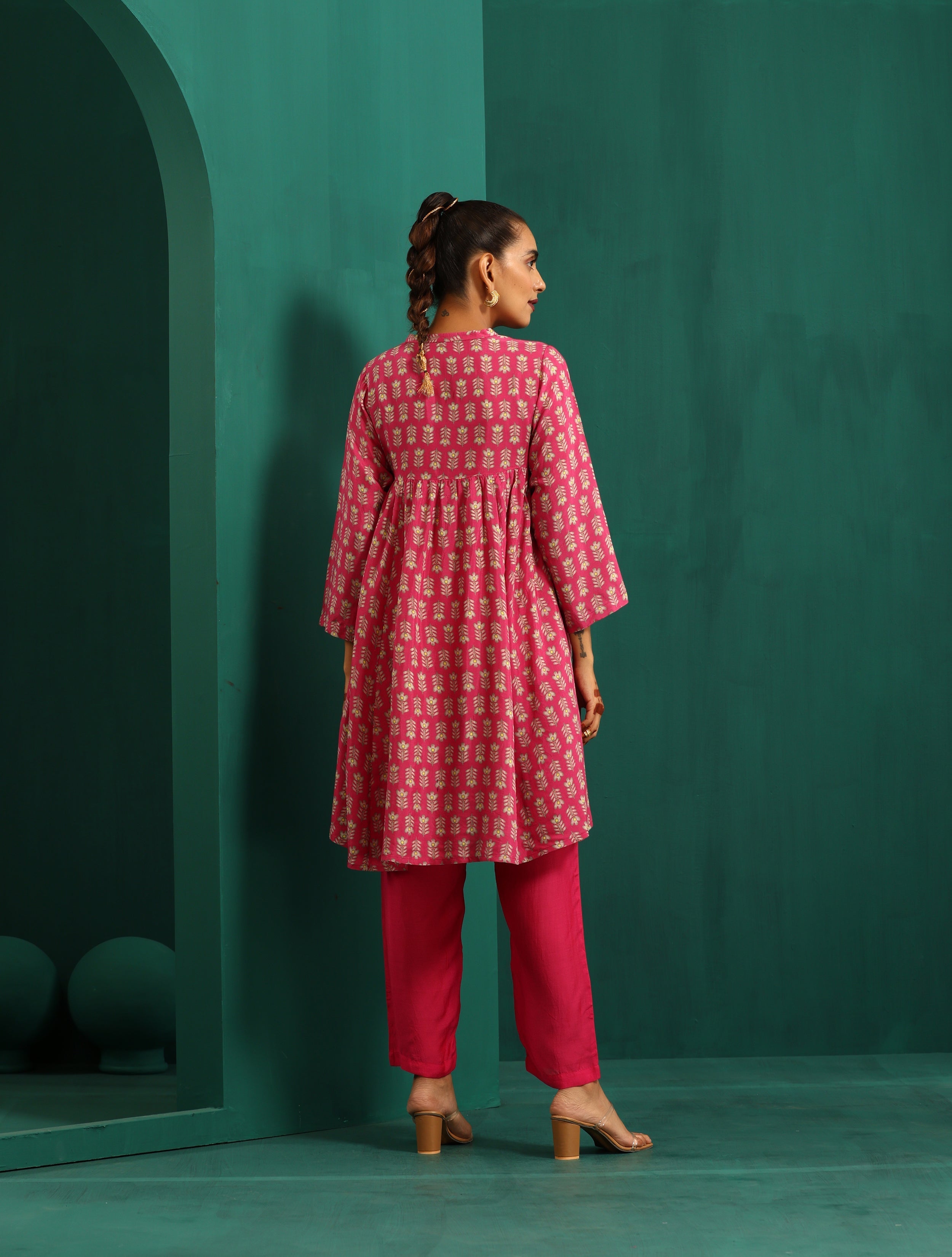 trueBrowns Pink Leaf Muslin Silk Printed Yoke Gathered Co-ord Set - Distacart
