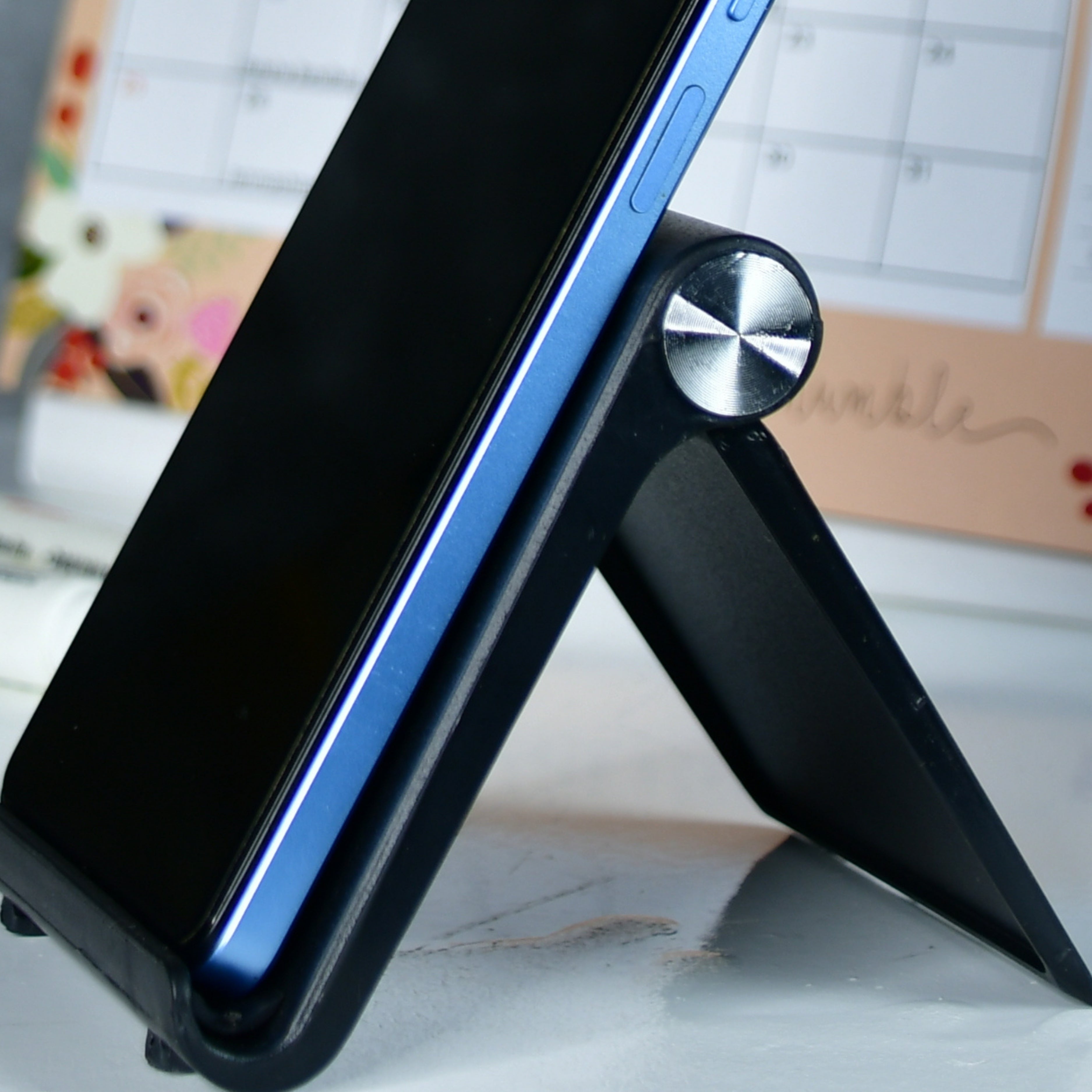 Sowpeace Trendy Adjustable Silver Tablet Stand with Black Hinges