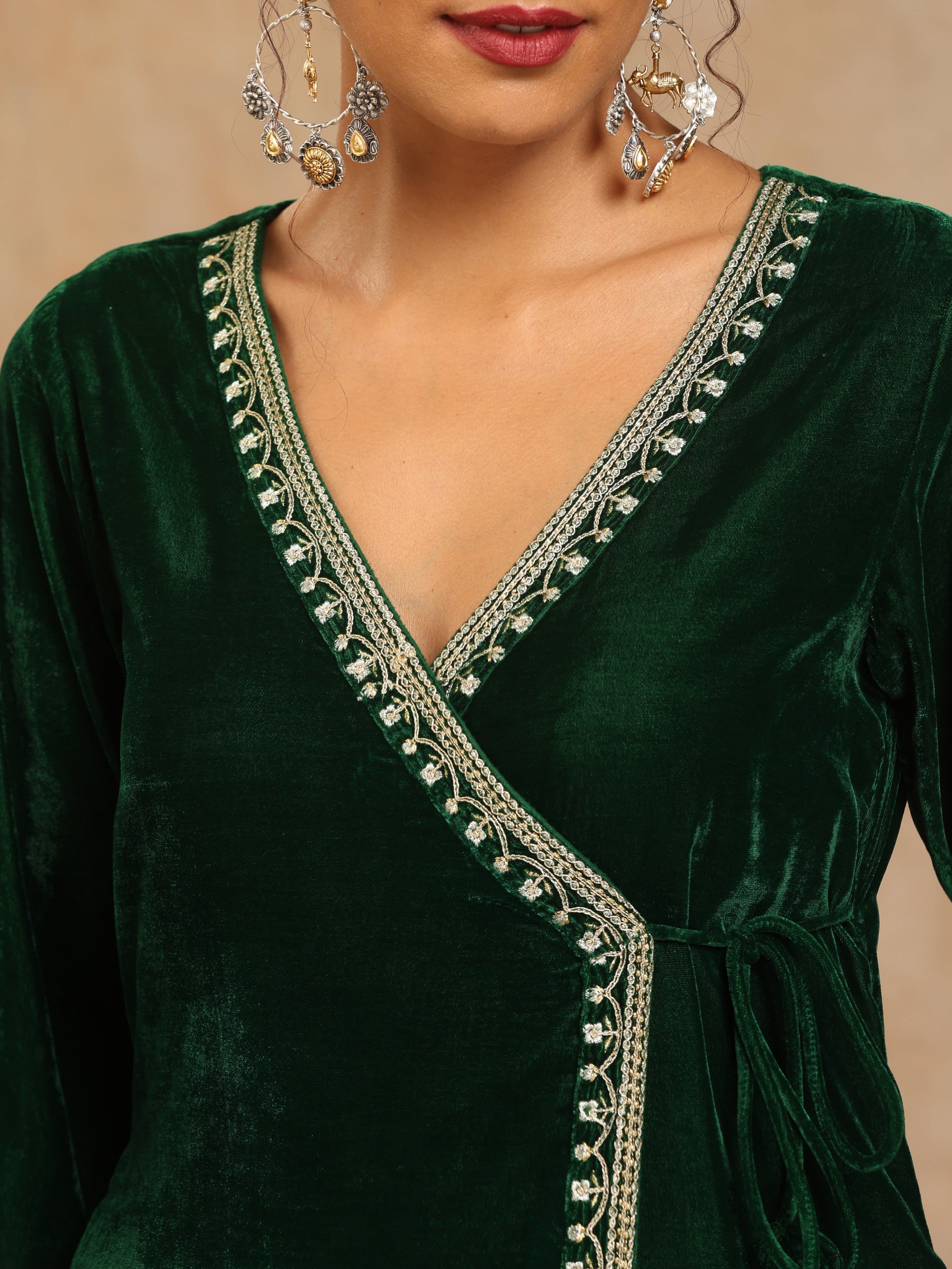 trueBrowns Green Velvet Embroidered Angrakha Kurta - Distacart