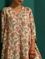 Thumbnail for trueBrowns Off white Floral Jaal Muslin Silk Printed High Low Co-ord Set - Distacart