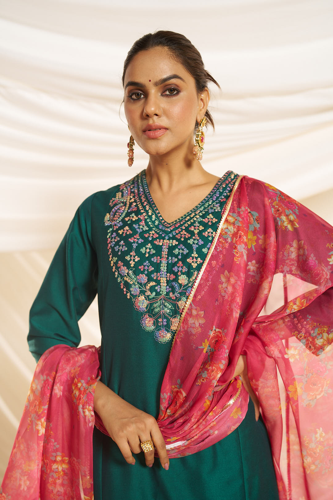 BulBul Women Green Embellished Premium Silk Straight Suit With Dupatta