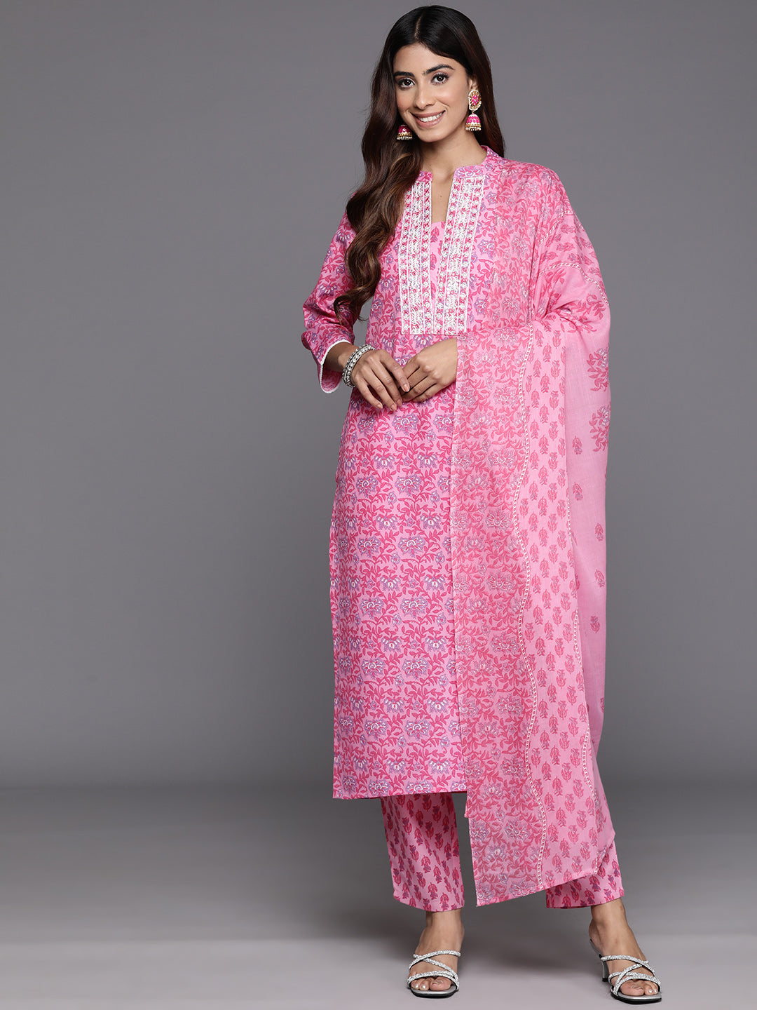 Varanga Women Pink Floral Printed Kurta Paired With Bottom & Dupatta - Distacart
