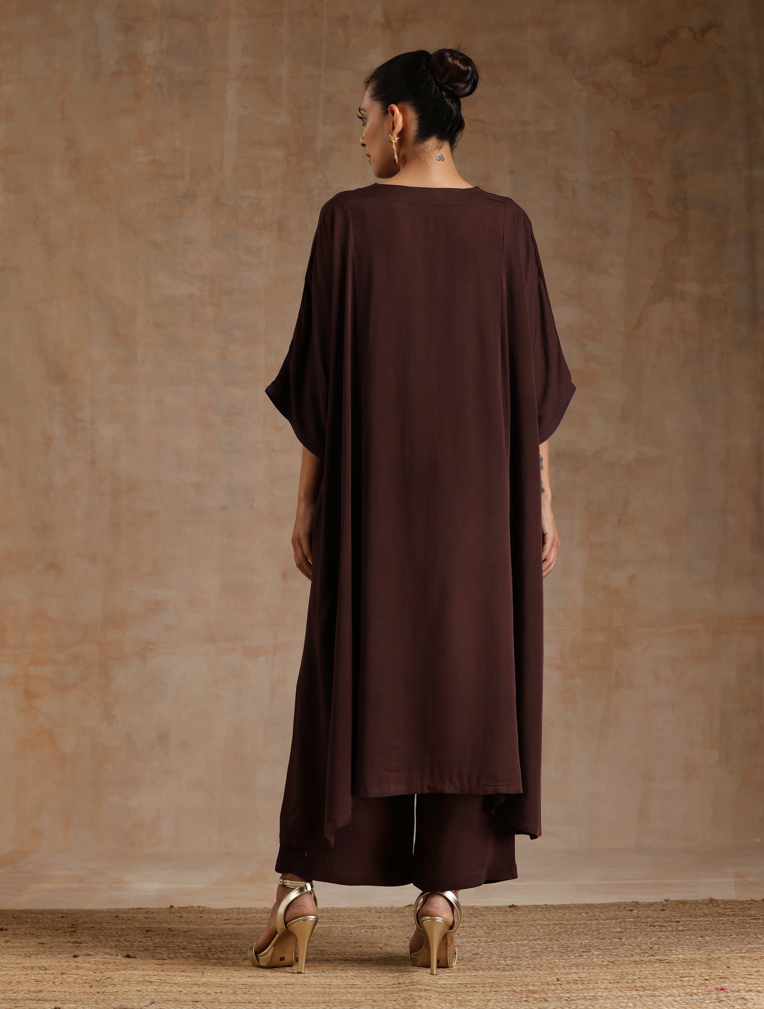 trueBrowns Cola Brown Modal Satin Oversized Kurta Set - Distacart