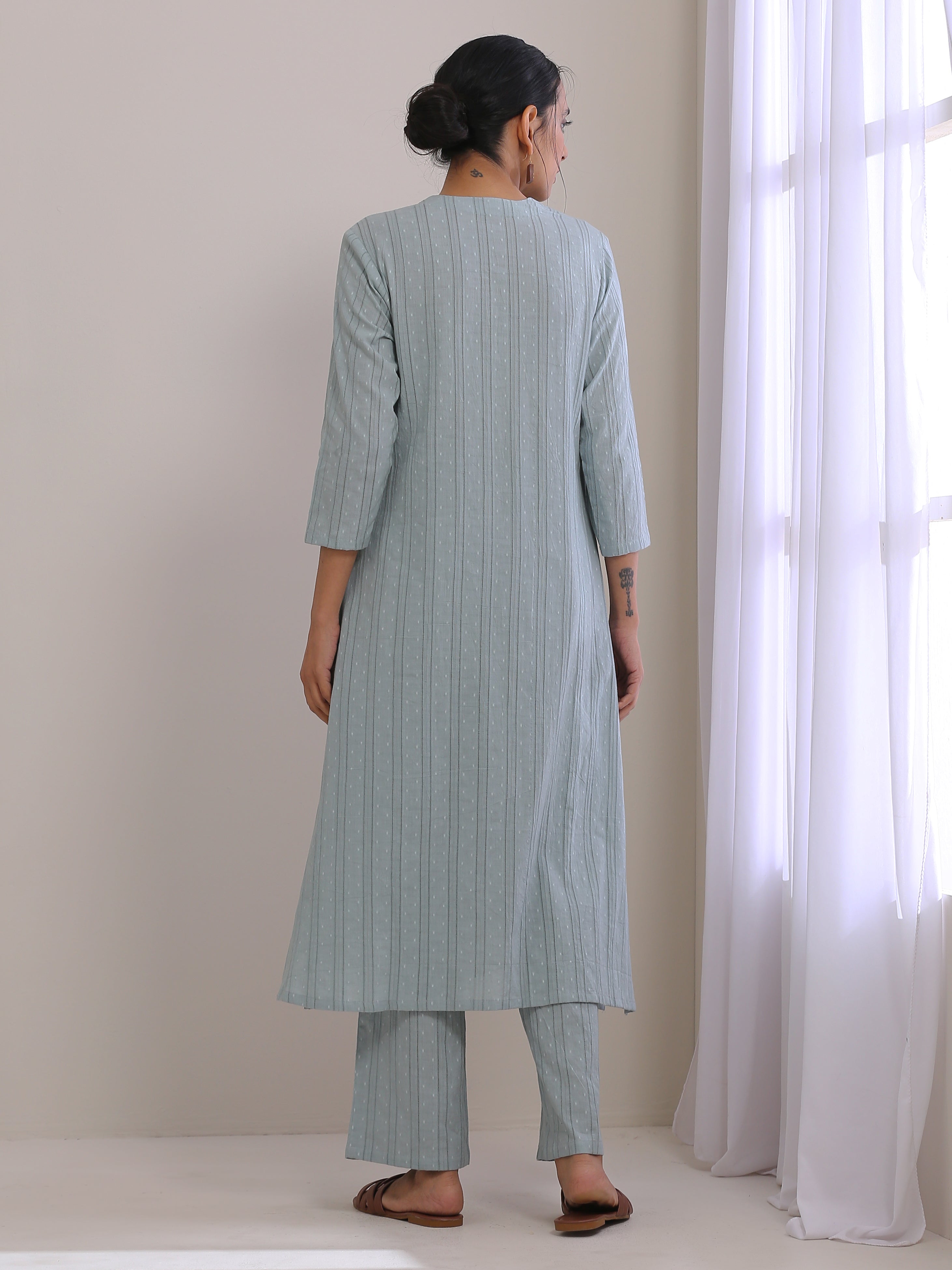 trueBrowns Eggshell Blue Dobby Neck Pleat Kurta Pant Set - Distacart
