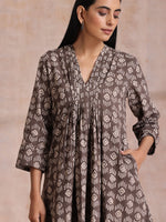 Thumbnail for trueBrowns Clay Dabu Geometric Print Cotton Pleated Co-Ord Set - Distacart