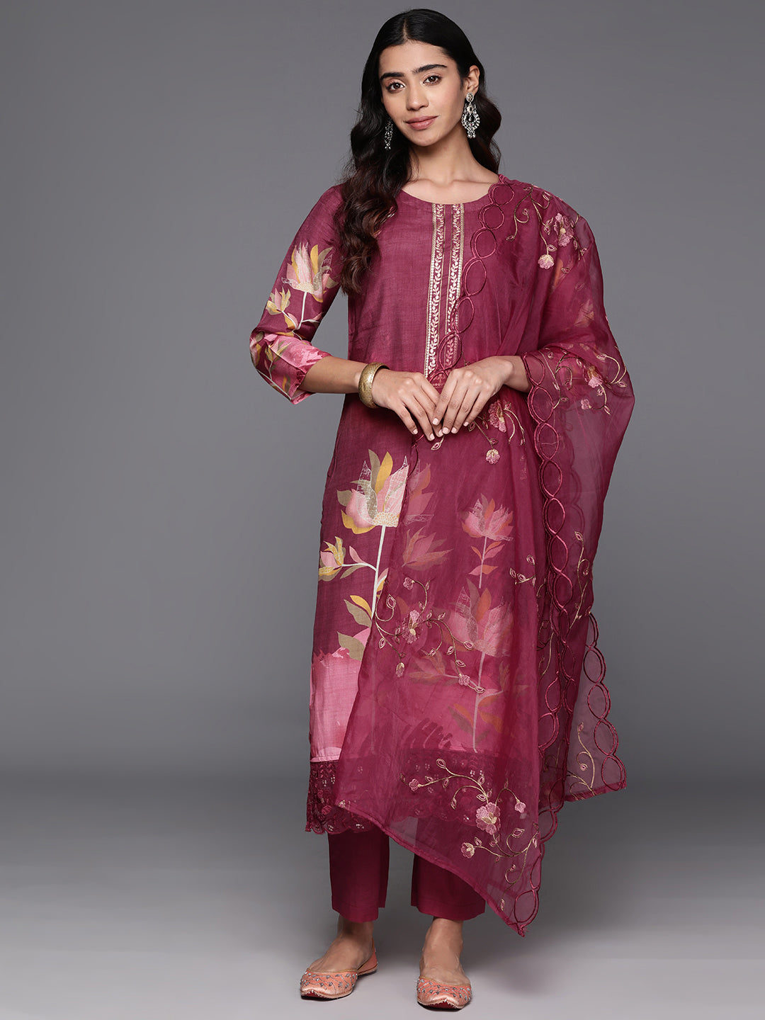 Varanga Women Pure Muslin Maroon Floral Printed Kurta Paired With Tonal Bottom And Organza Dupatta - Distacart