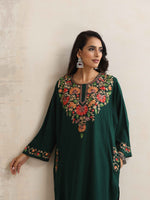 Thumbnail for trueBrowns Green Kashmiri Embroidered Woollen Phiran Kurta - Distacart