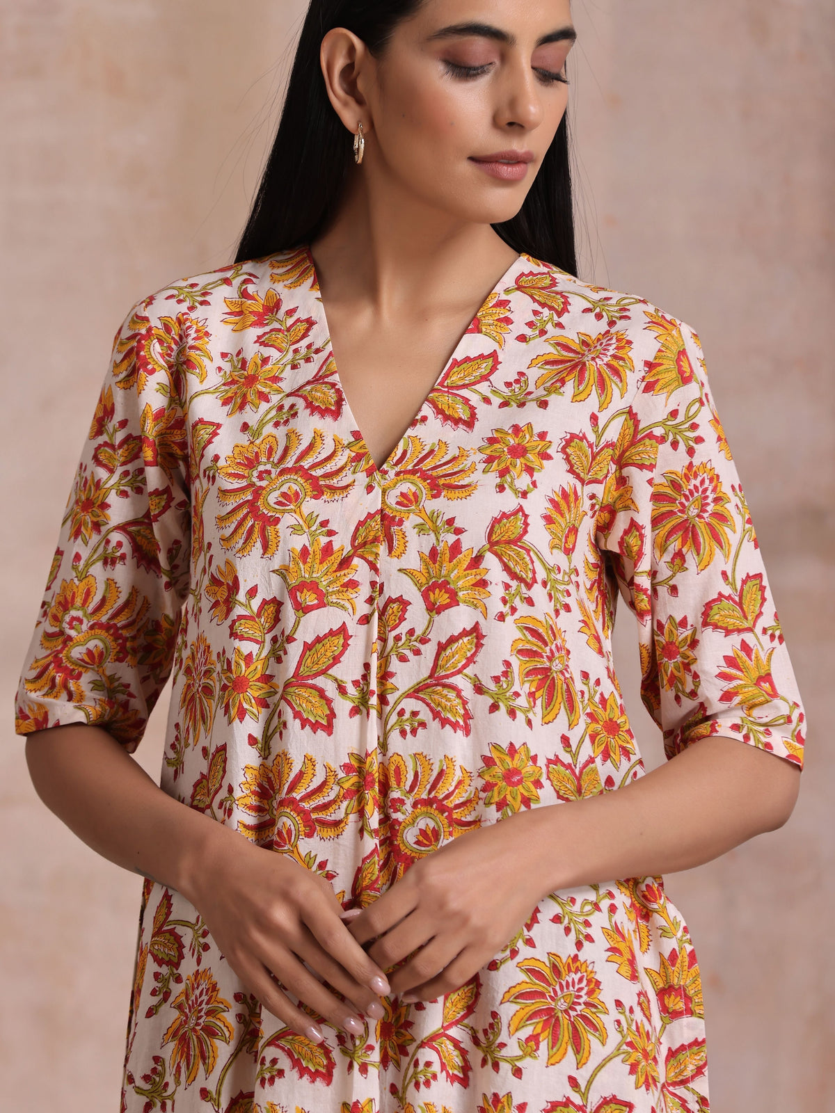 trueBrowns Red Overall Floral On White Cotton Block Print Kurta Pant Set - Distacart