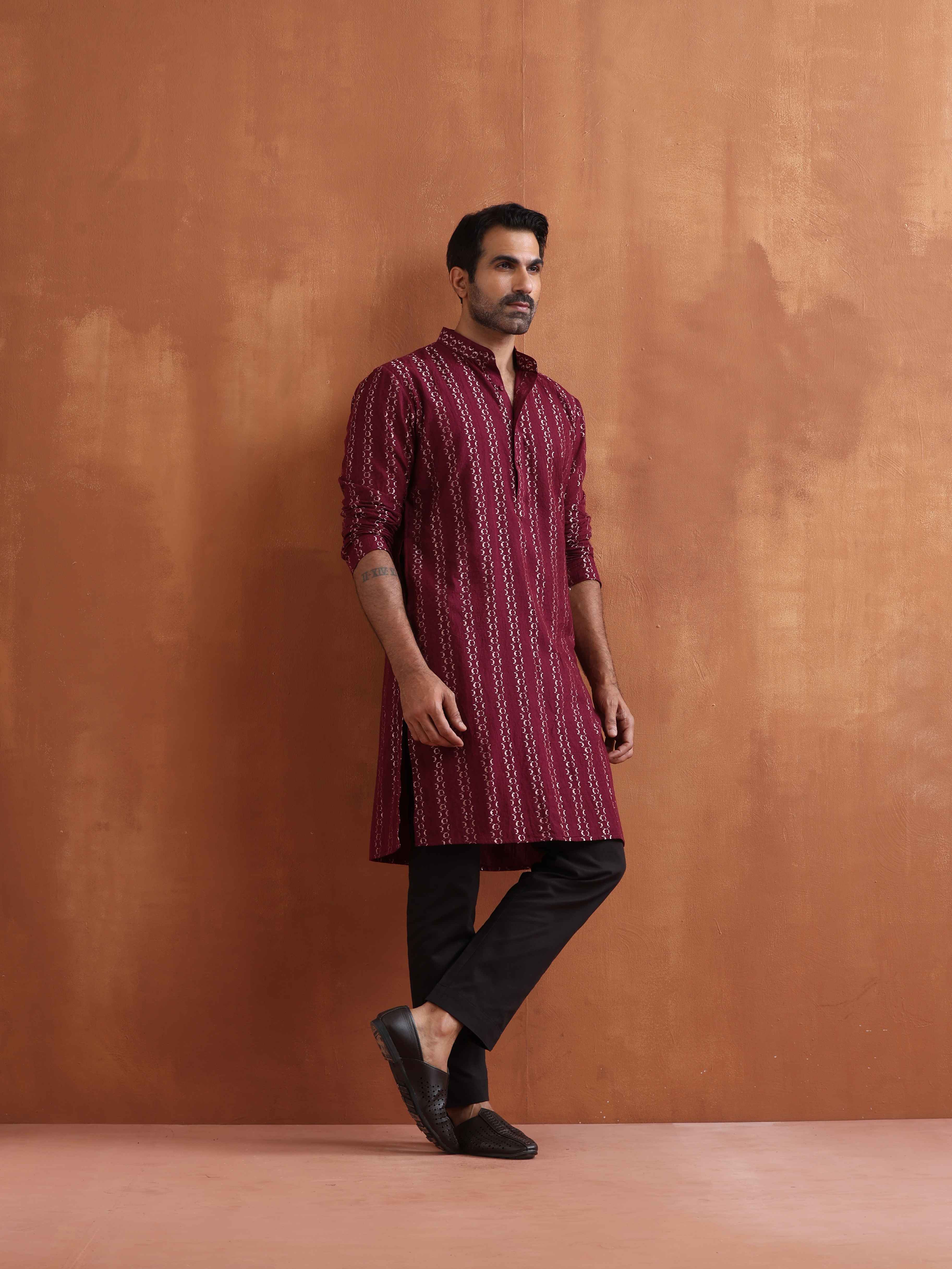 trueBrowns Men's Dark Purple Cotton Dobby Kurta
