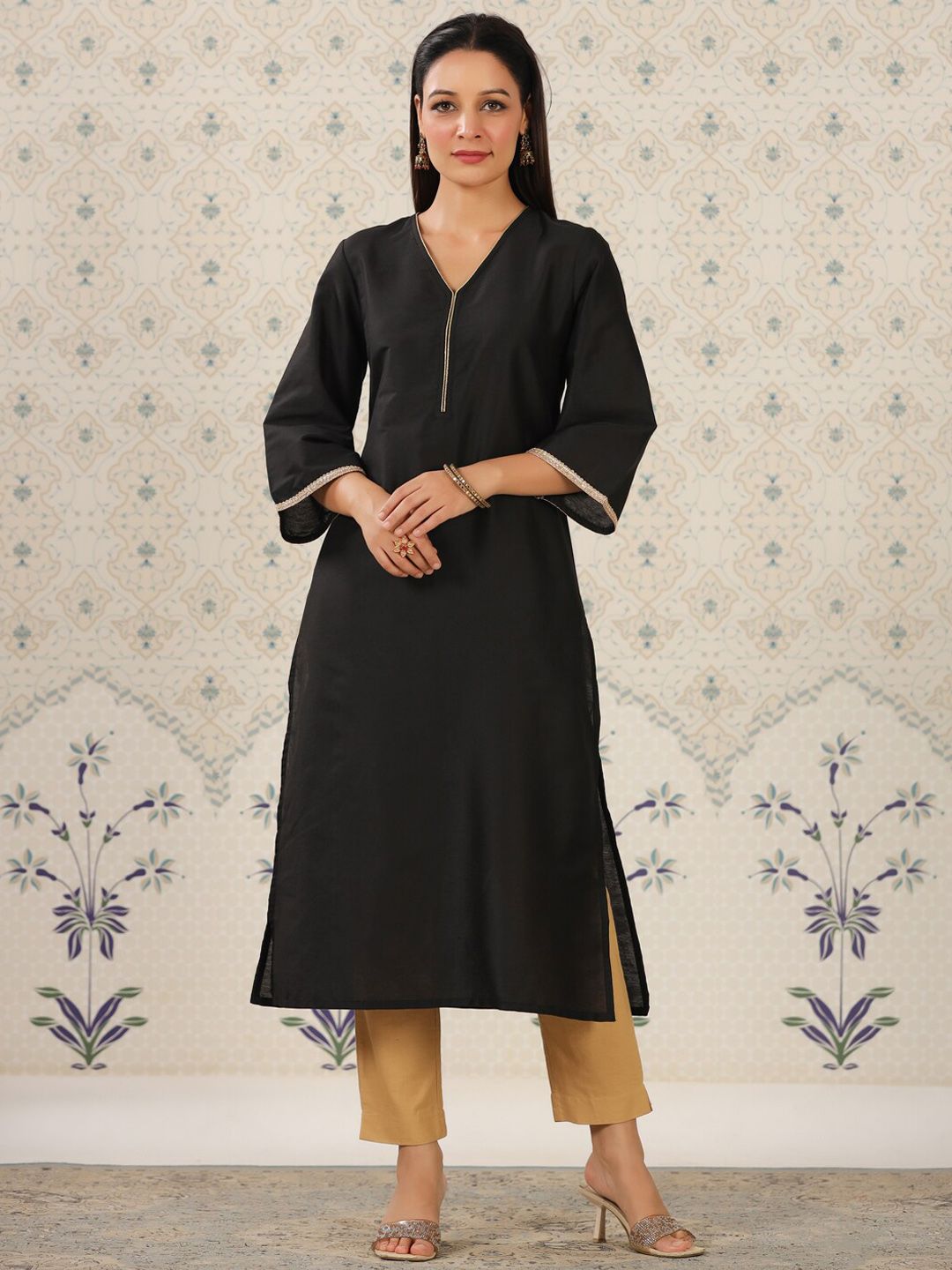 Ode by House of Pataudi V-Neck Flared Sleeves Straight Kurta - Distacart