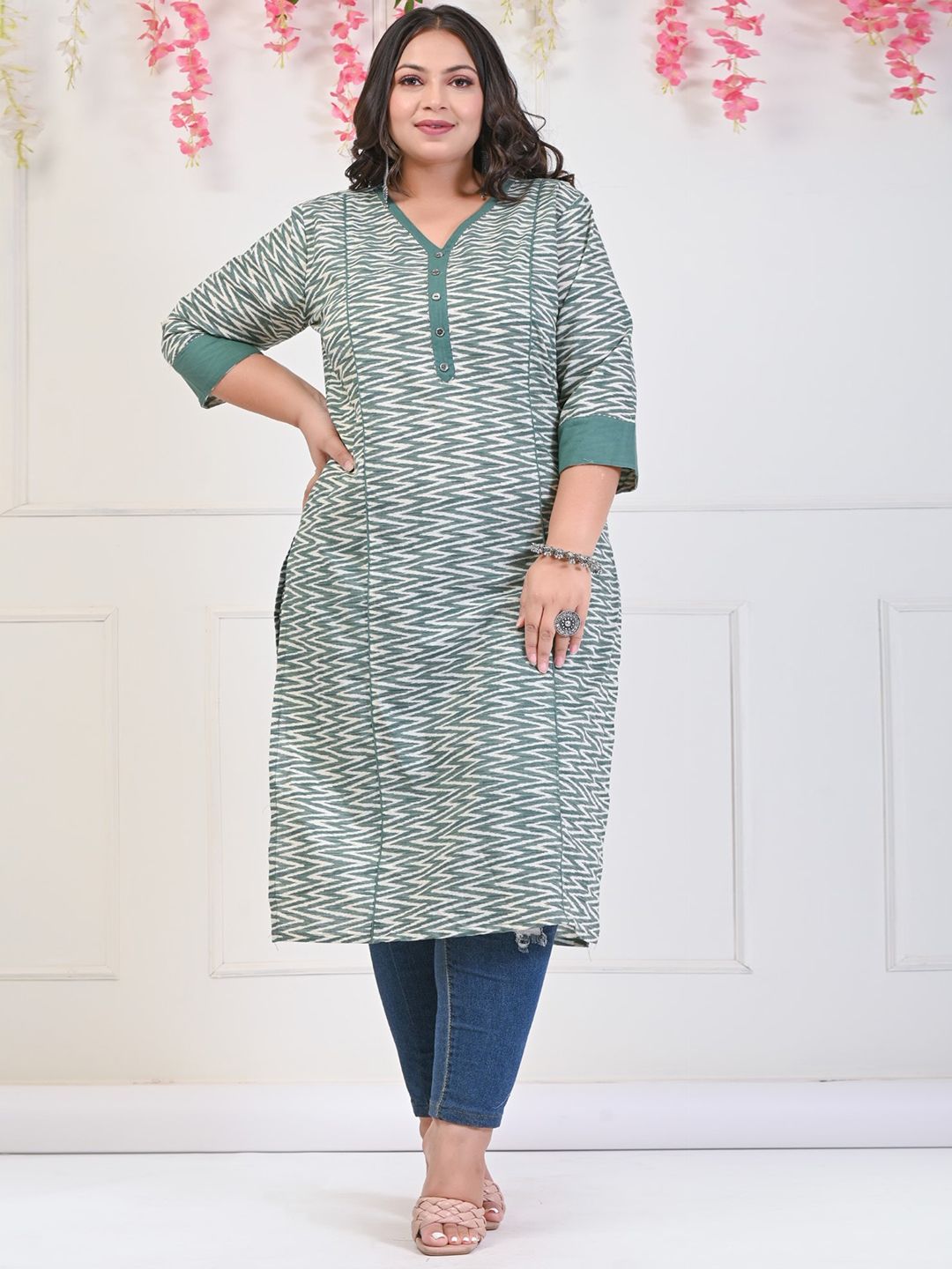 Swasti Plus Size Chevron Printed Pure Cotton Kurta - Distacart