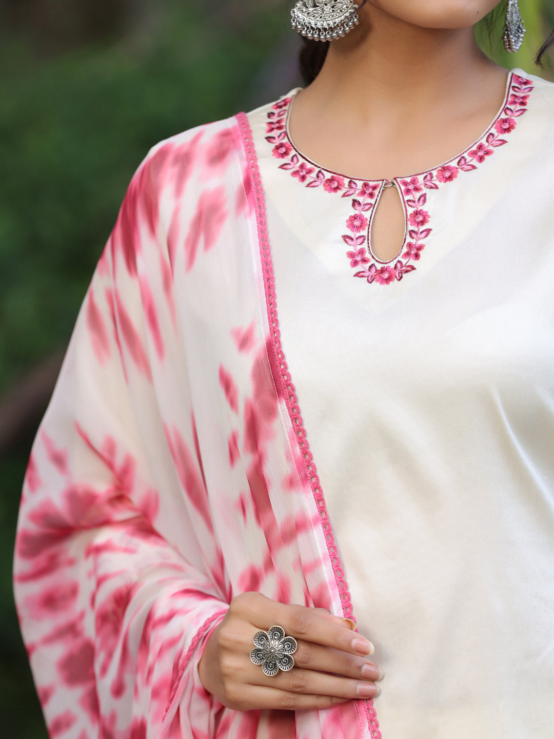 Kalini Floral Embroidered Straight Kurta With Trousers & Dupatta - Distacart