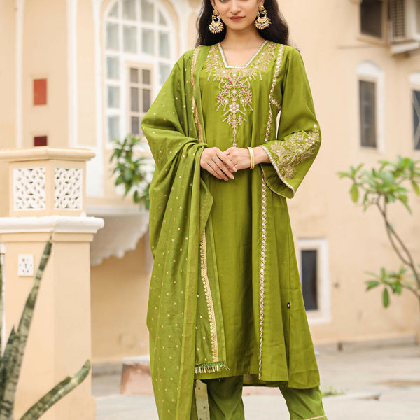 J4747MEHNDIGREEN (1)-2000x2666