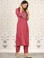 Thumbnail for Ode by House of Pataudi Floral Embroidered Kurta - Distacart