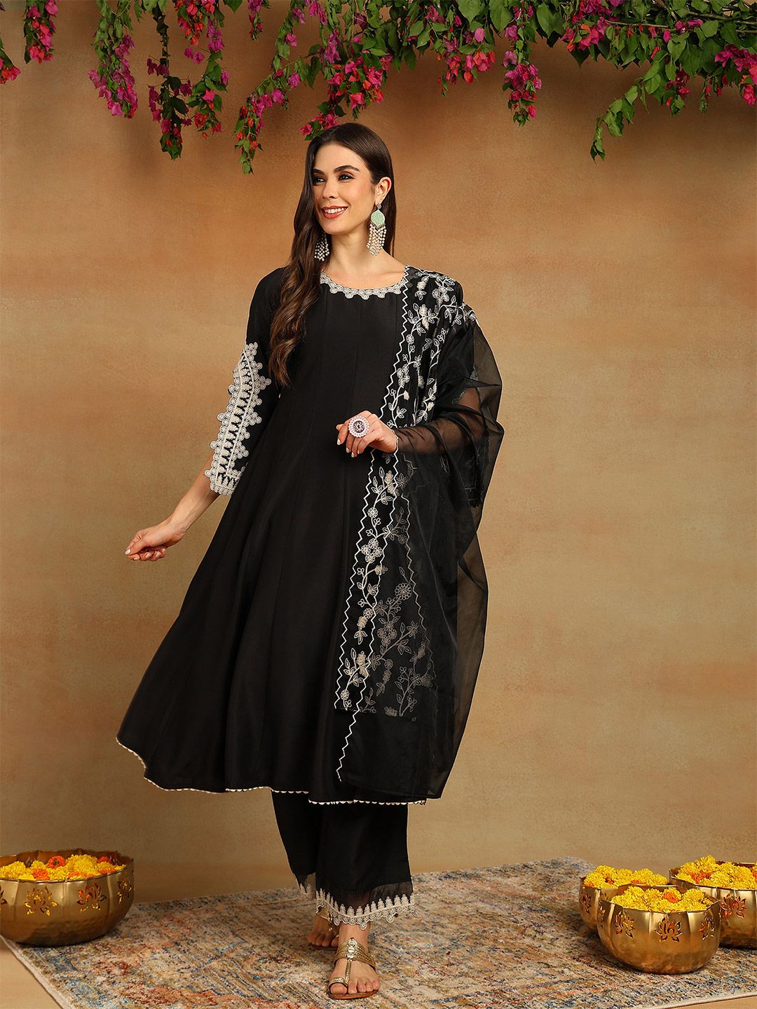 Kalini Rpund Neck Thread Work Anarkali Kurta with Palazzos & Dupatta - Distacart