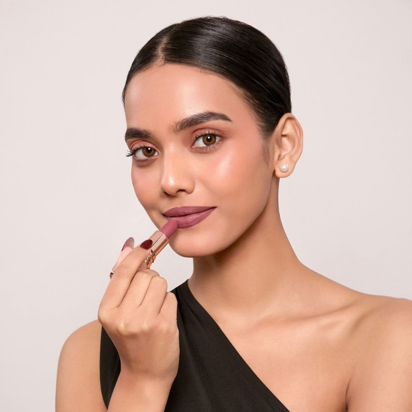 Europe Girl Silky Matte Lipstick - EG-03 Adore - Distacart