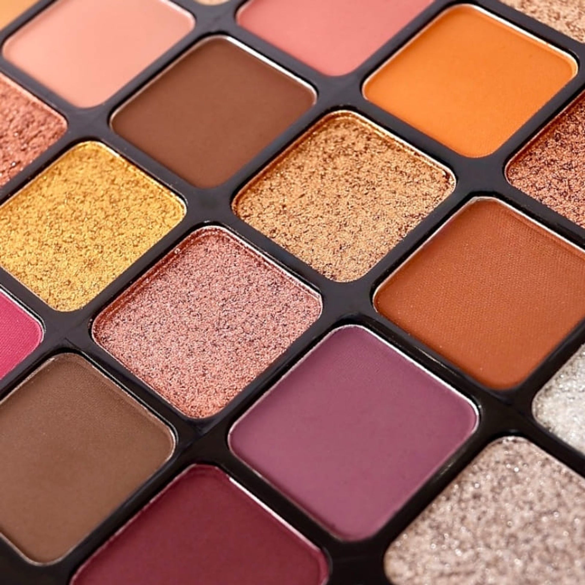 Europe Girl 40 Colour Eyeshadow Palette - Neutral Tone - Distacart