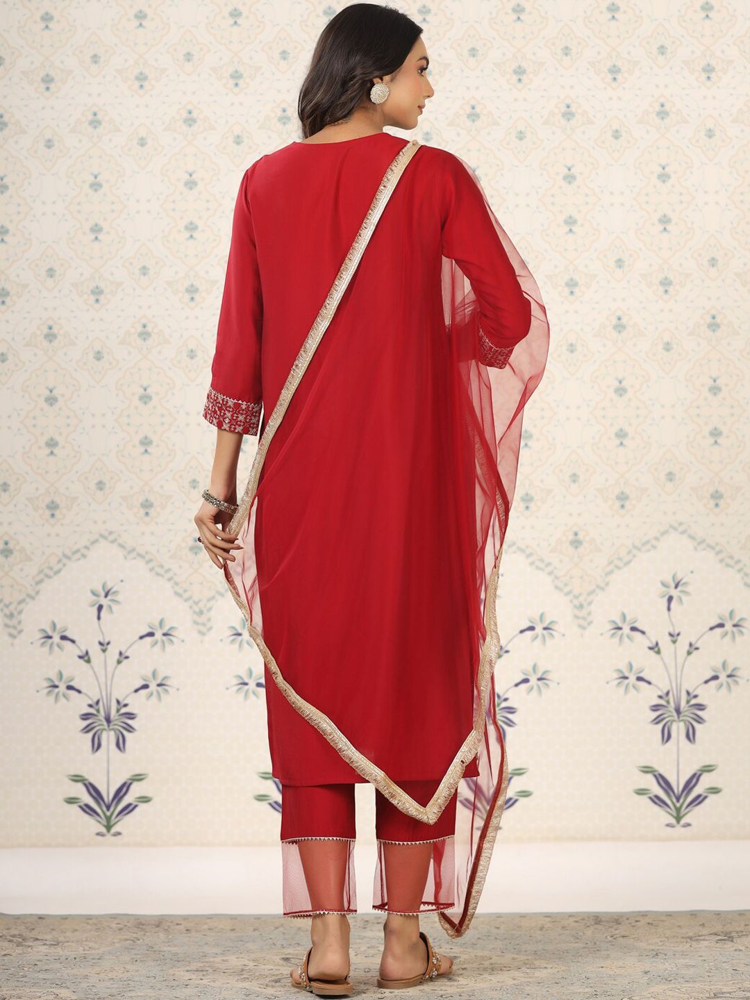 Ode by House of Pataudi Women Ethnic Motifs Yoke Design Regular Thread Work Kurta with Trousers & With - Distacart
