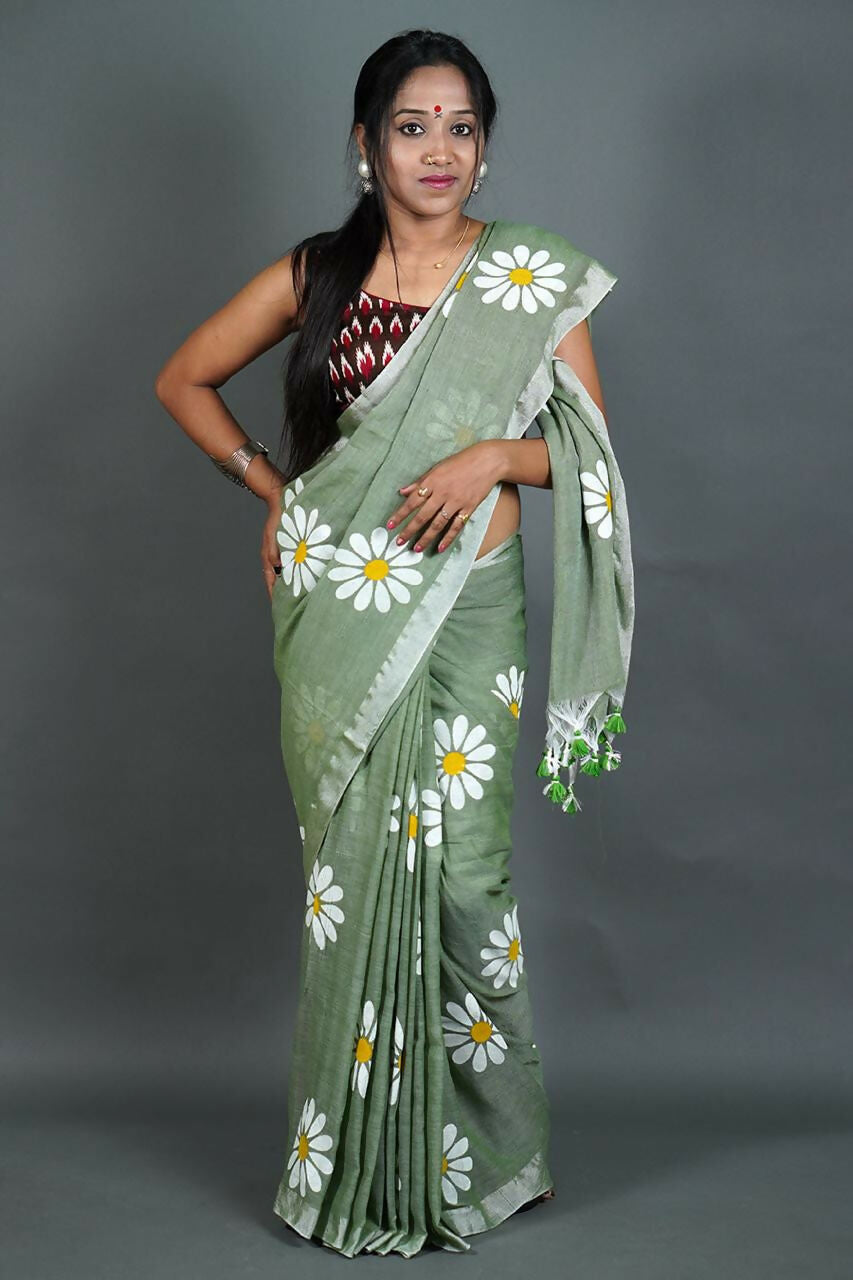 Exclusive Collection Light Pista Pure Cotton Saree With Sunflower Design