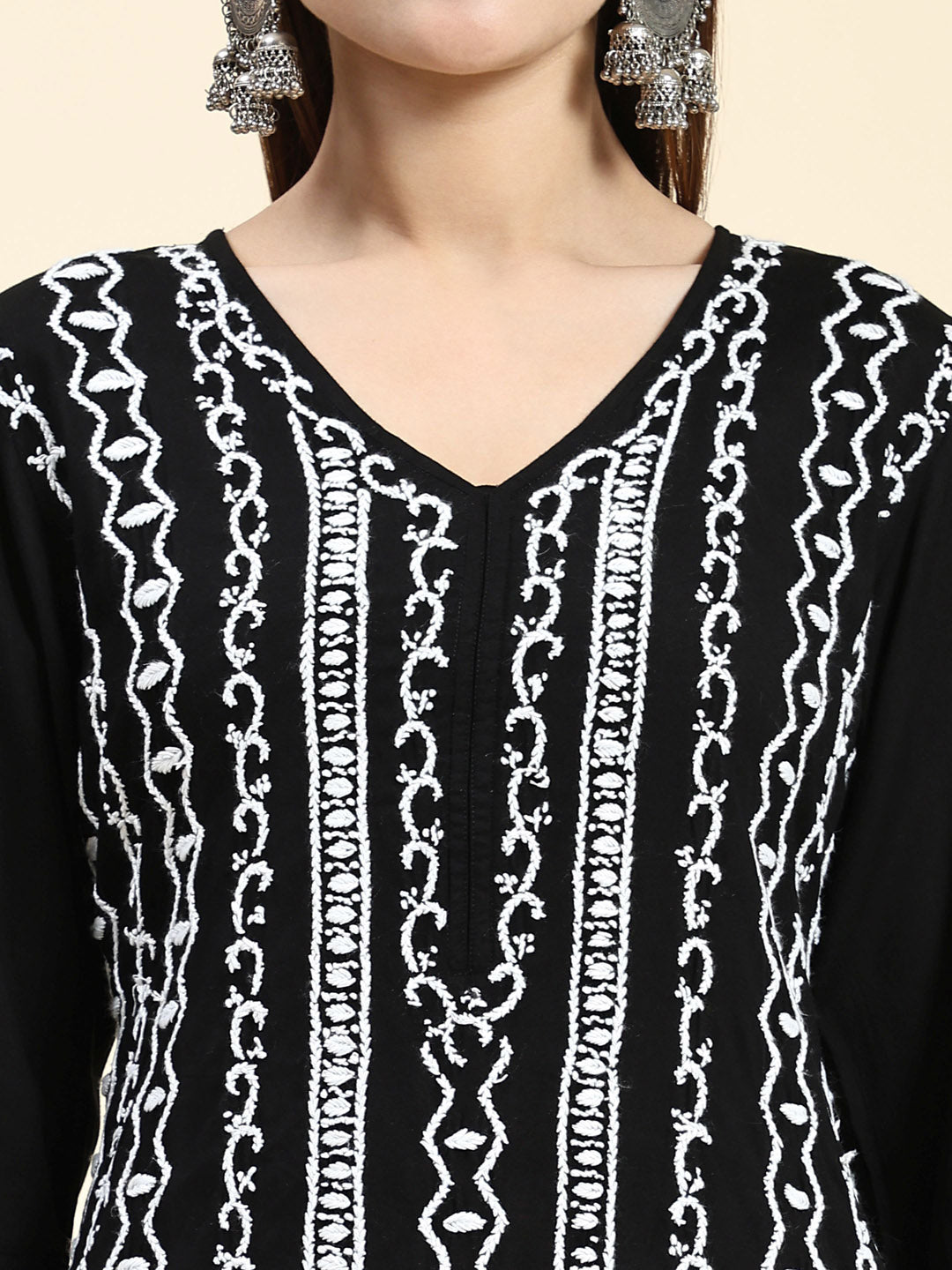 HOUSE OF KARI Ethnic Motifs Embroidered Chikankari Straight Kurta - Distacart