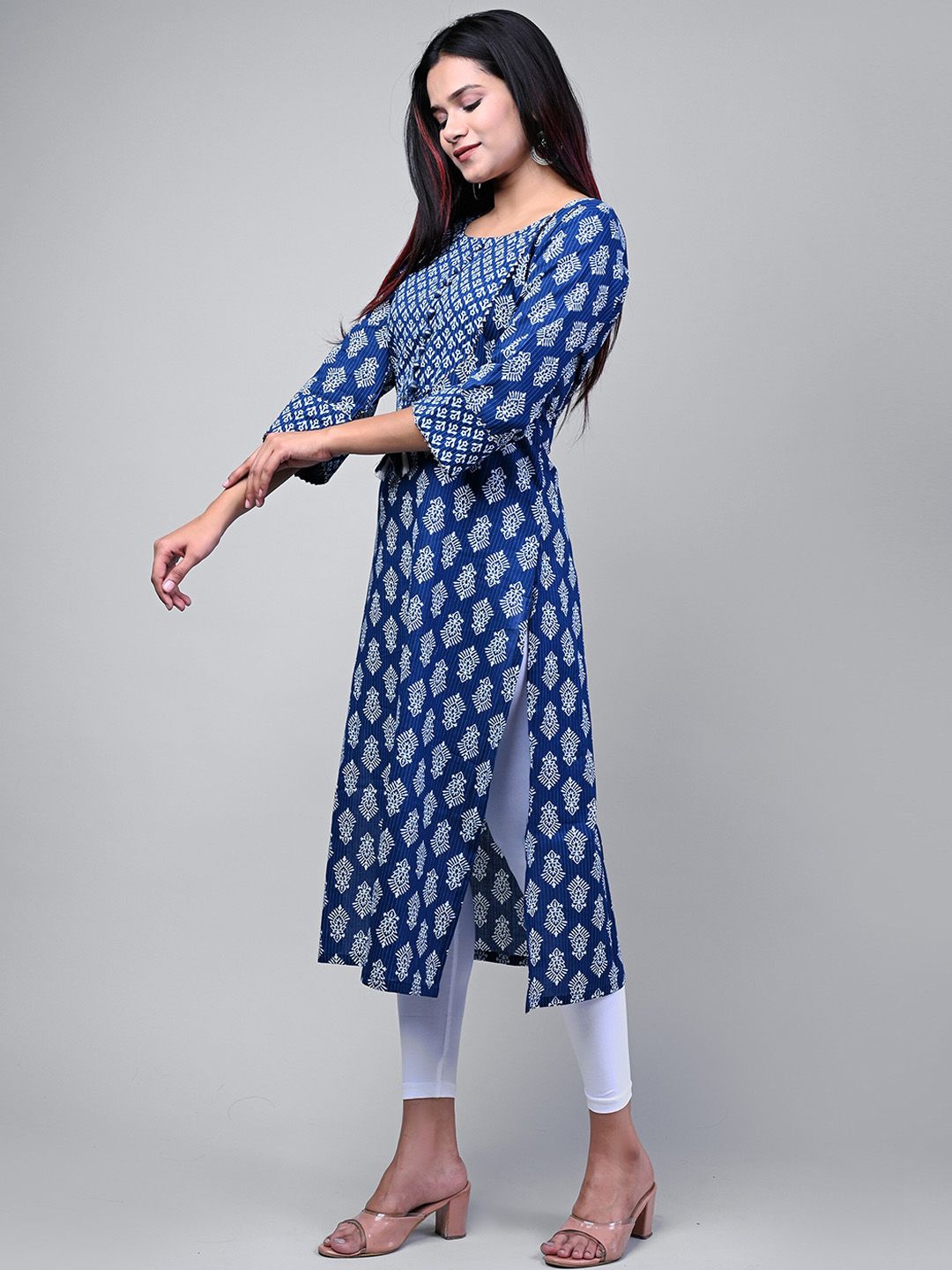 Swasti Women Blue Printed Floral Kurta - Distacart